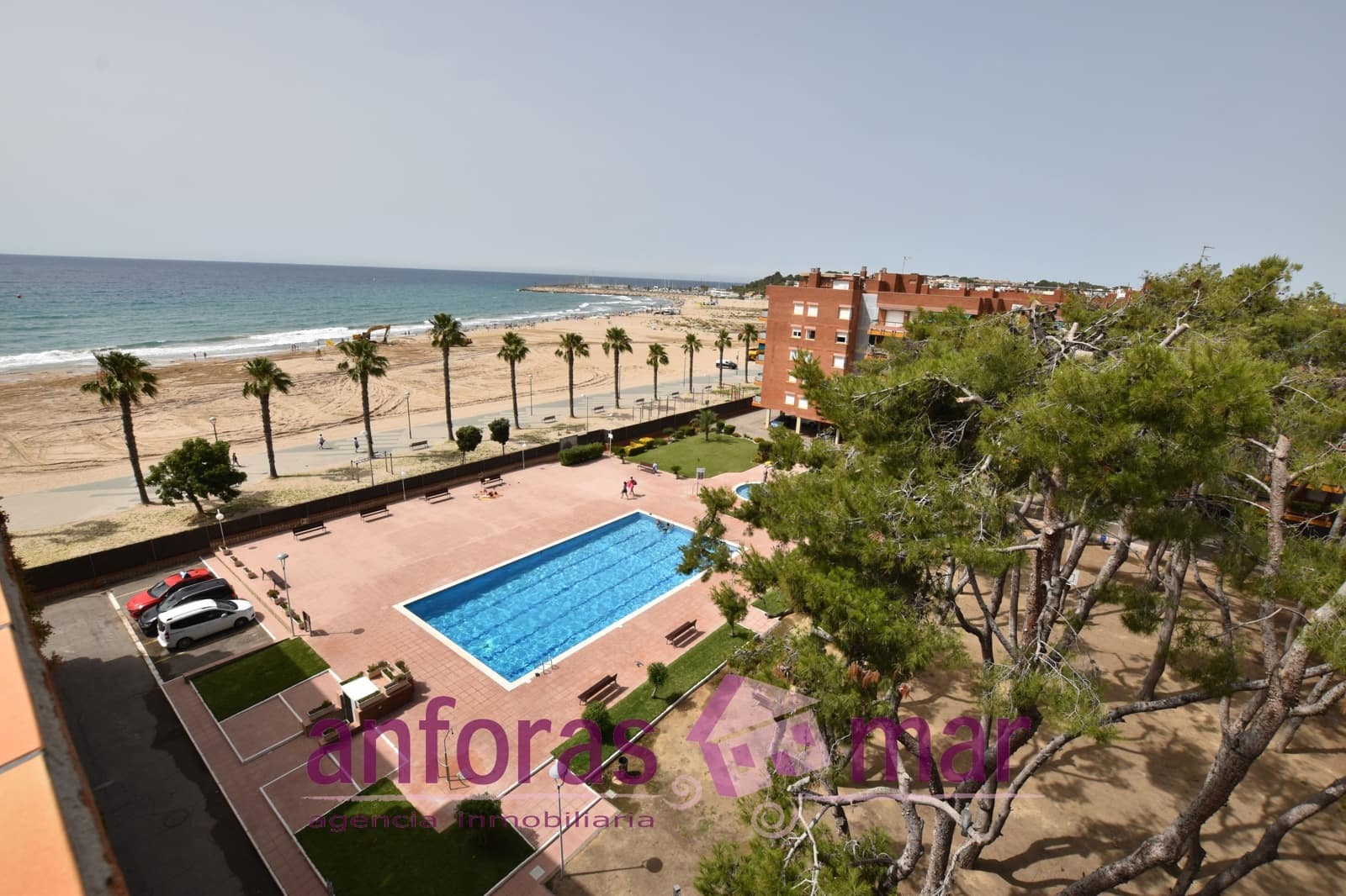 6 sypialnia Penthouse na sprzedaż w Torredembarra z basenem garażem - 900 000 € (Ref: 8436448)