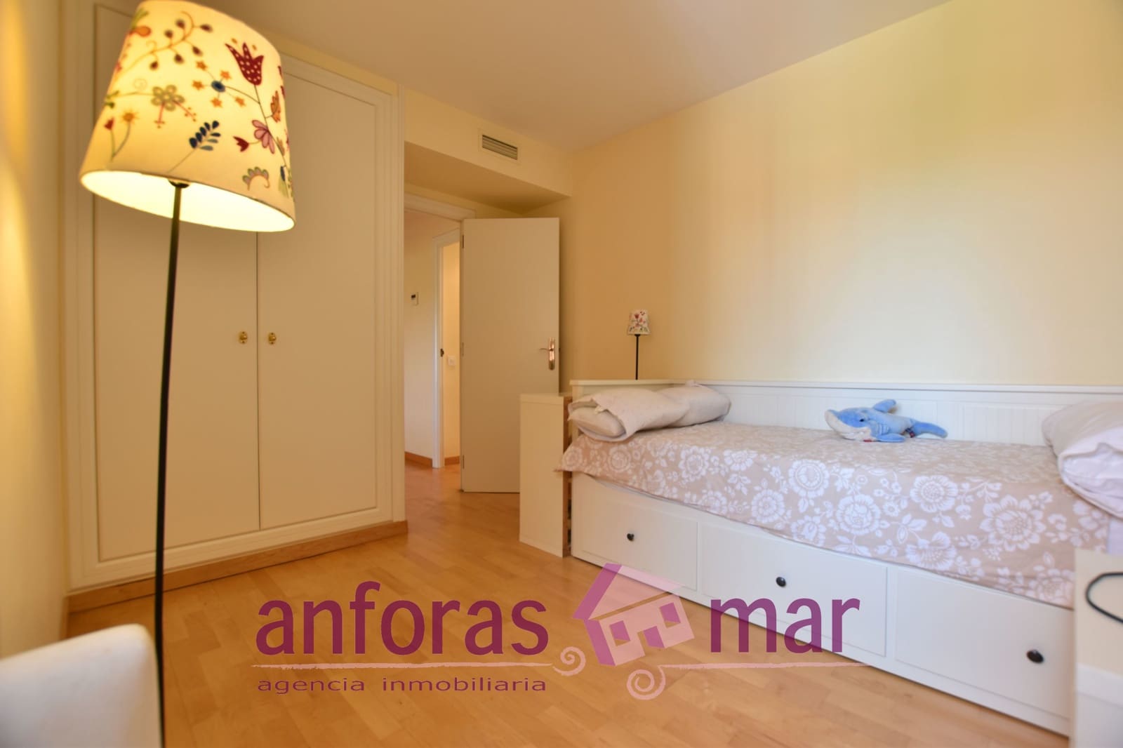 6 sypialnia Penthouse na sprzedaż w Torredembarra z basenem garażem - 900 000 € (Ref: 8436448)