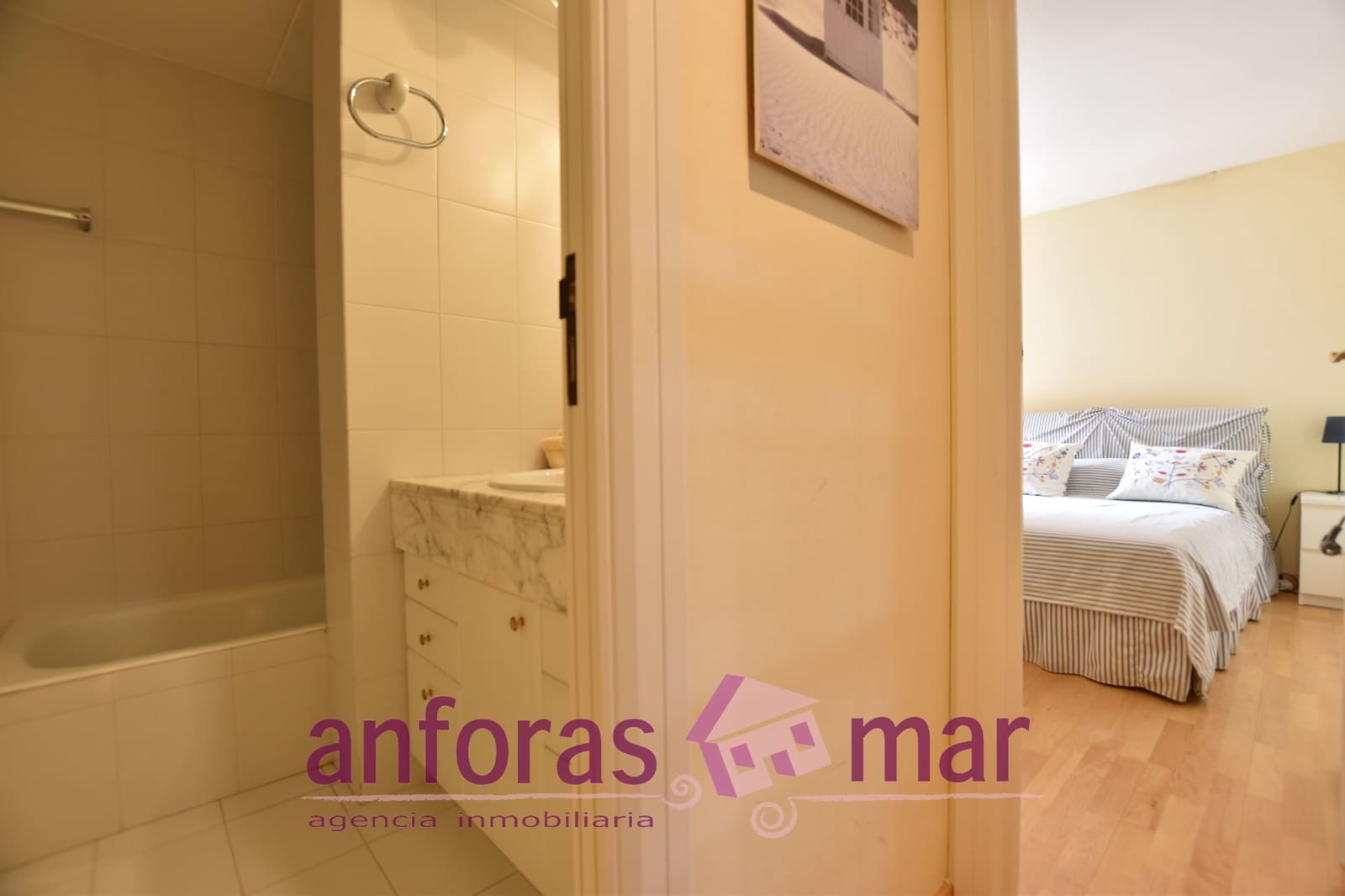 6 sypialnia Penthouse na sprzedaż w Torredembarra z basenem garażem - 900 000 € (Ref: 8436448)