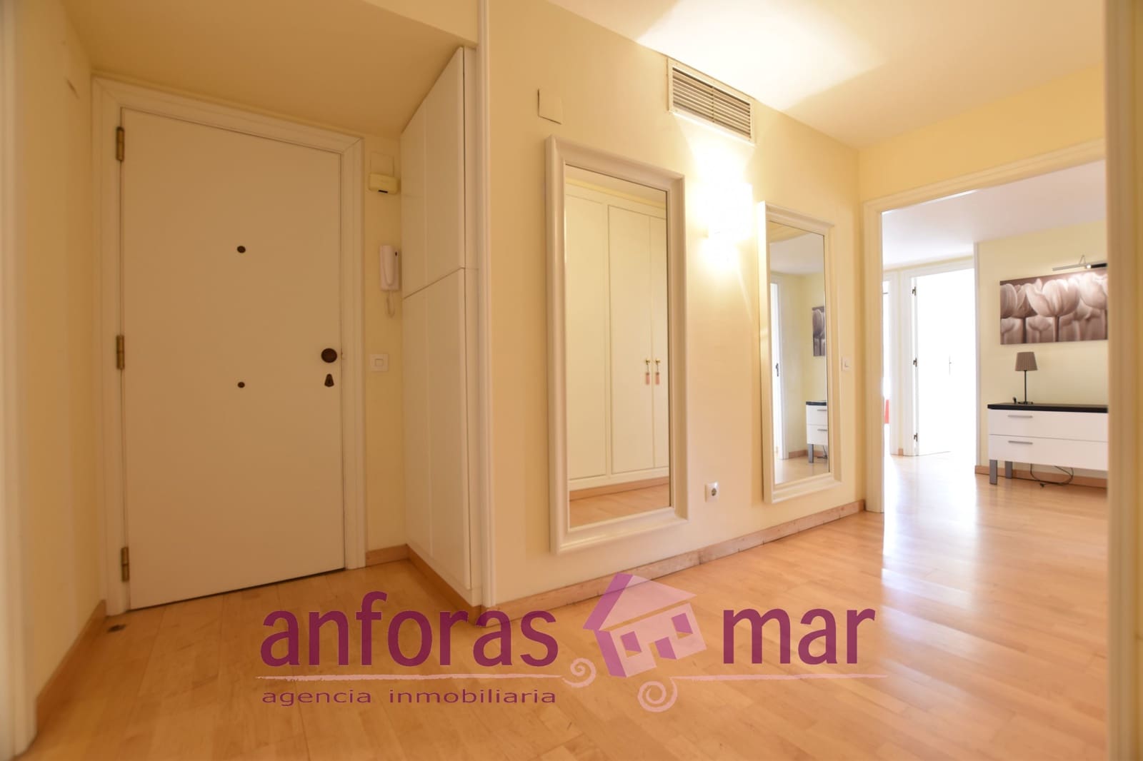 6 sypialnia Penthouse na sprzedaż w Torredembarra z basenem garażem - 900 000 € (Ref: 8436448)