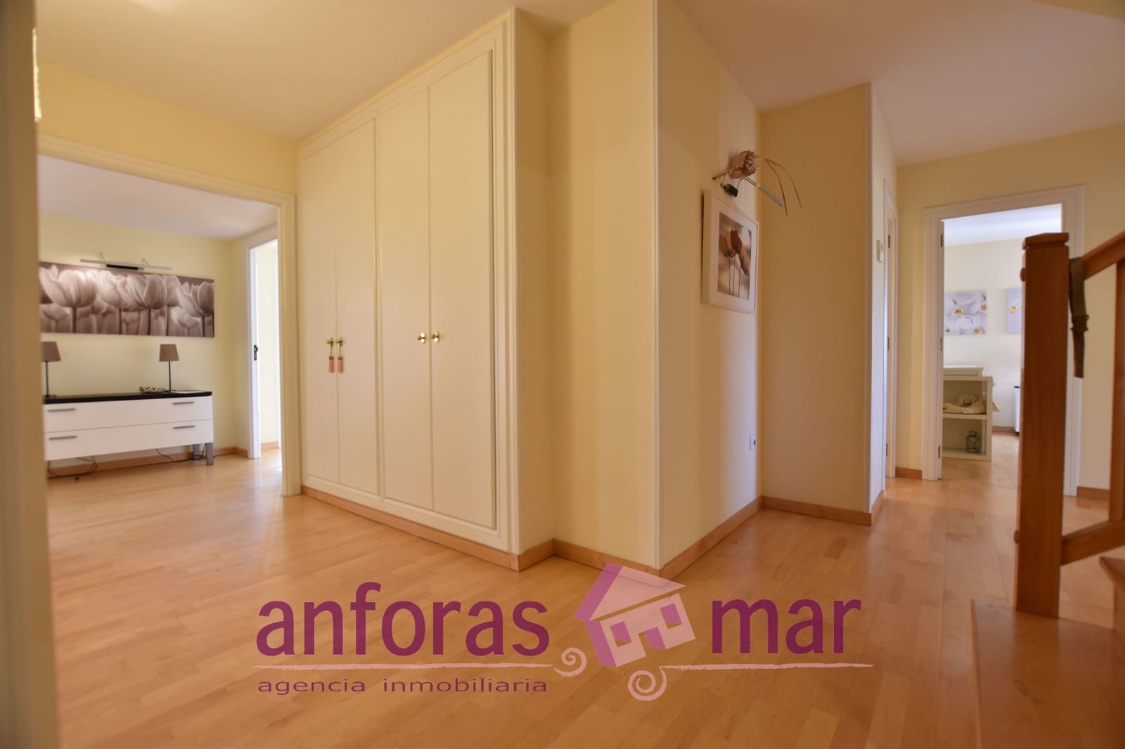 6 sypialnia Penthouse na sprzedaż w Torredembarra z basenem garażem - 900 000 € (Ref: 8436448)