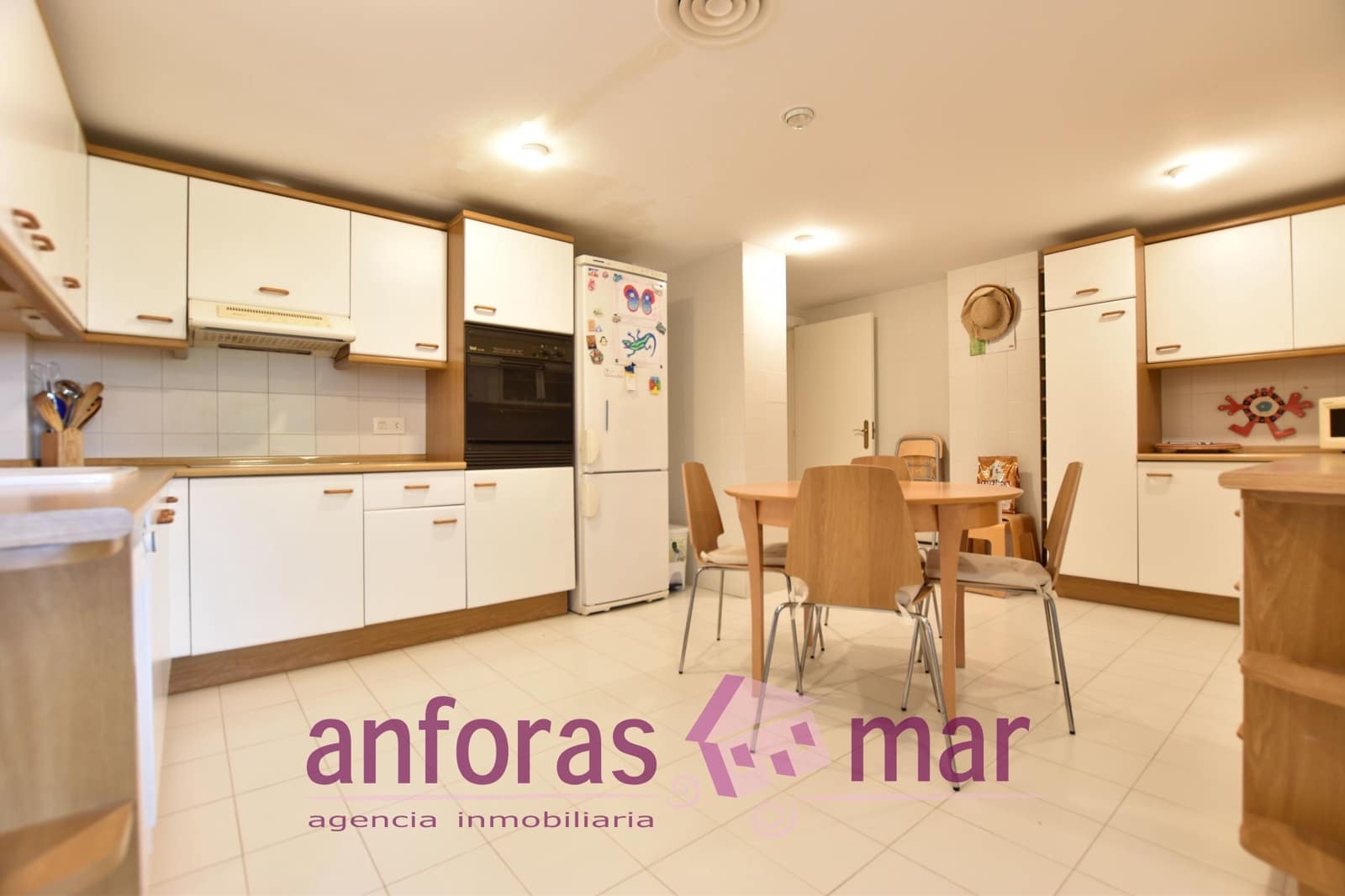 6 sypialnia Penthouse na sprzedaż w Torredembarra z basenem garażem - 900 000 € (Ref: 8436448)