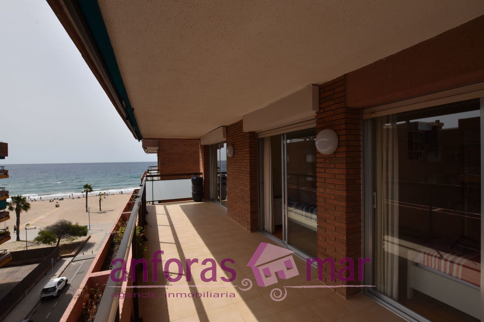 6 sypialnia Penthouse na sprzedaż w Torredembarra z basenem garażem - 900 000 € (Ref: 8436448)