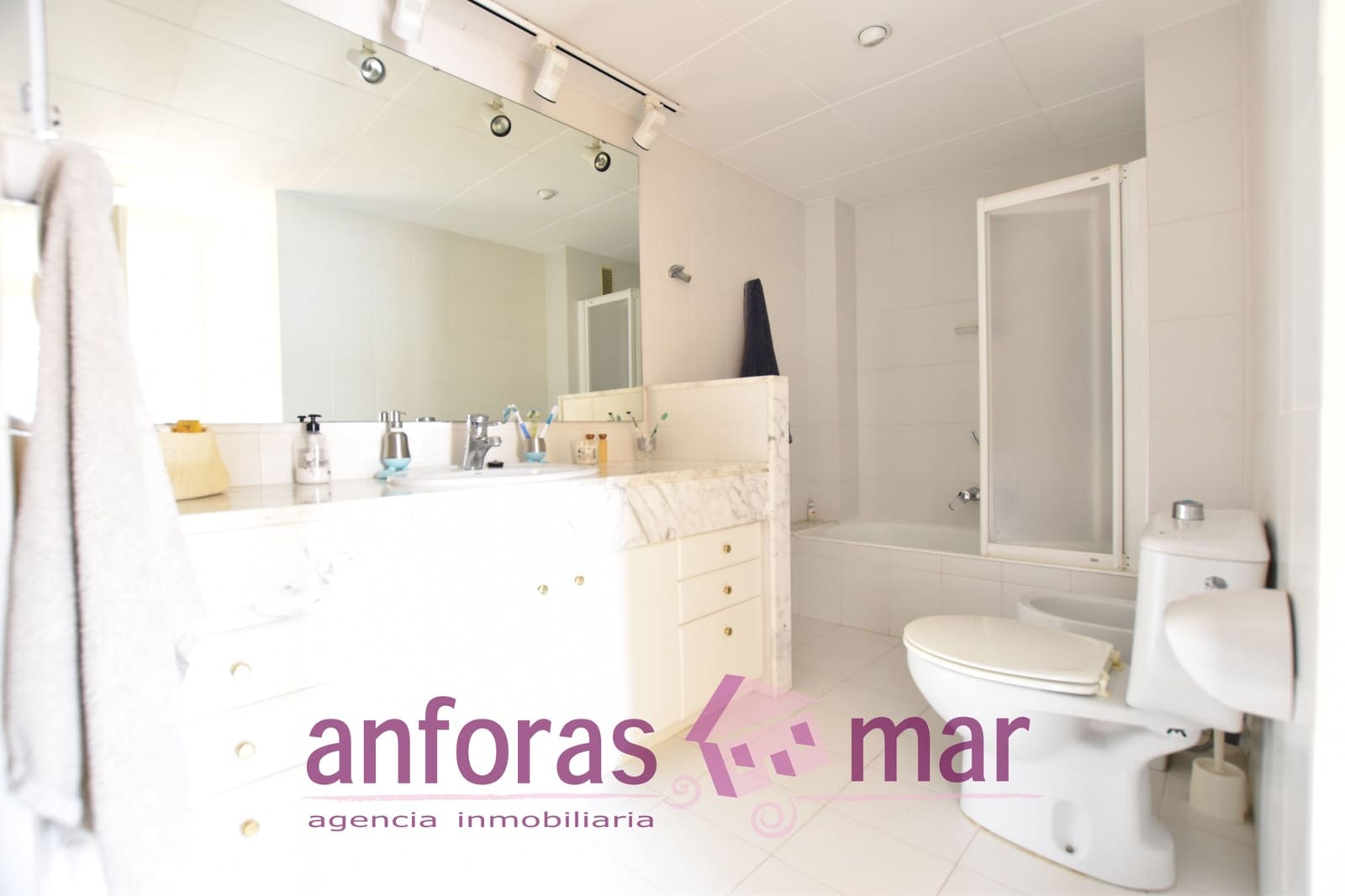 6 sypialnia Penthouse na sprzedaż w Torredembarra z basenem garażem - 900 000 € (Ref: 8436448)