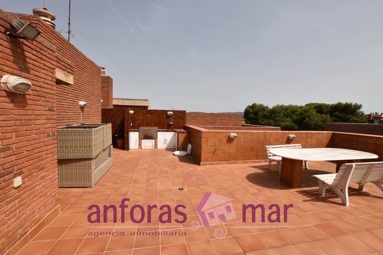 6 sypialnia Penthouse na sprzedaż w Torredembarra z basenem garażem - 900 000 € (Ref: 8436448)