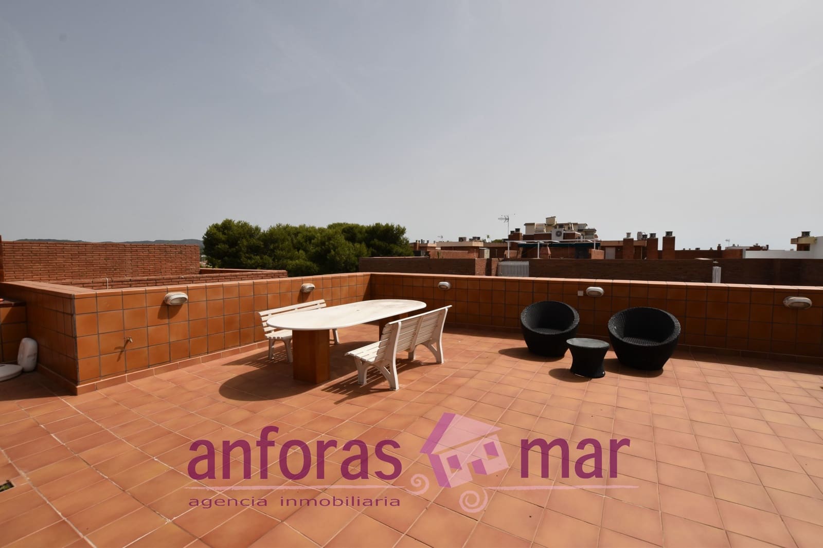 6 sypialnia Penthouse na sprzedaż w Torredembarra z basenem garażem - 900 000 € (Ref: 8436448)