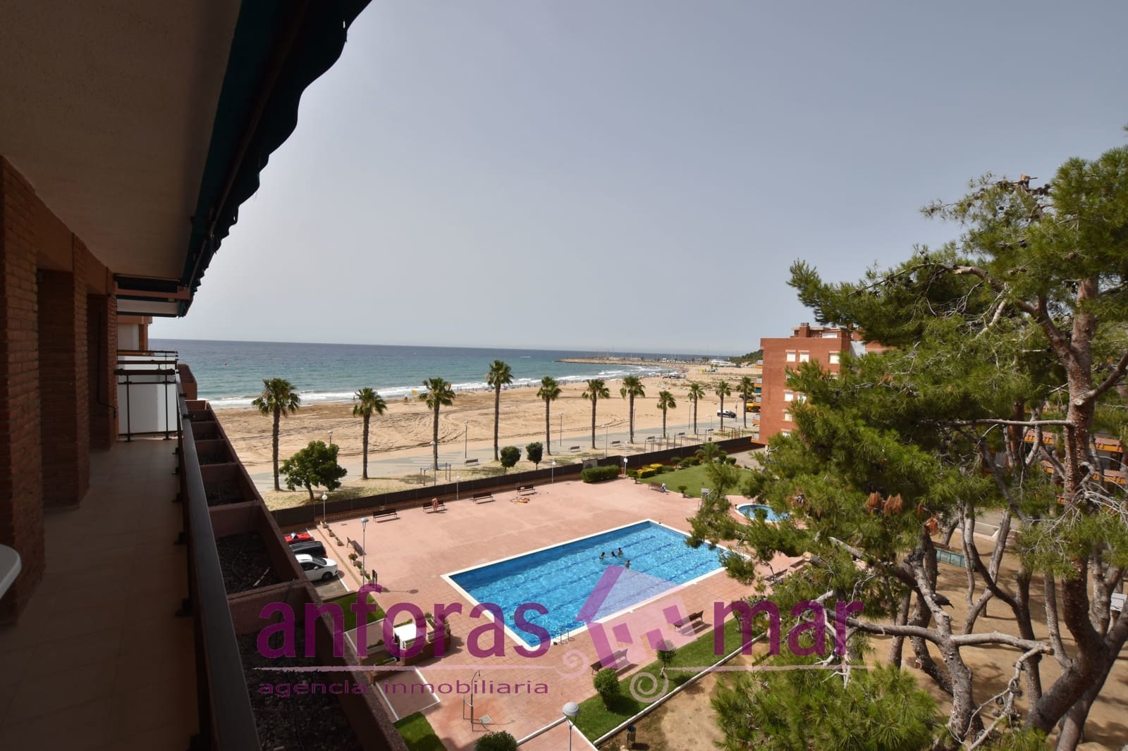 6 sypialnia Penthouse na sprzedaż w Torredembarra z basenem garażem - 900 000 € (Ref: 8436448)