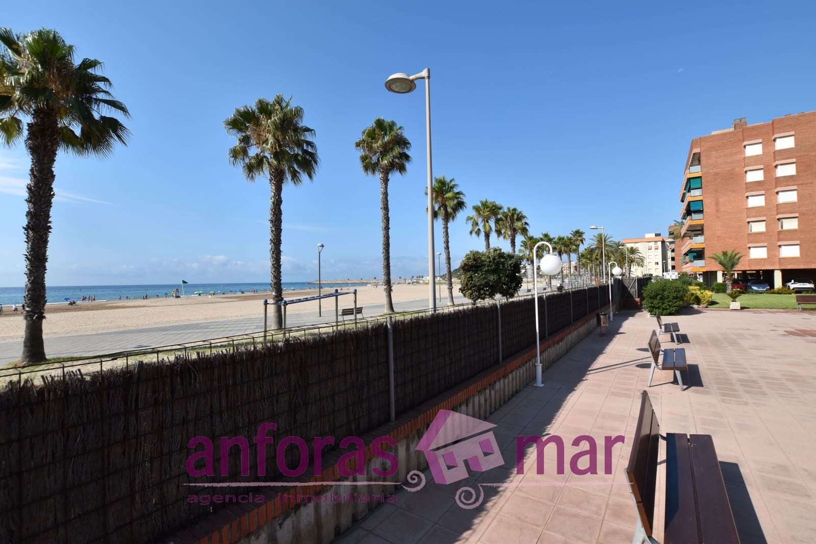 6 sypialnia Penthouse na sprzedaż w Torredembarra z basenem garażem - 900 000 € (Ref: 8436448)