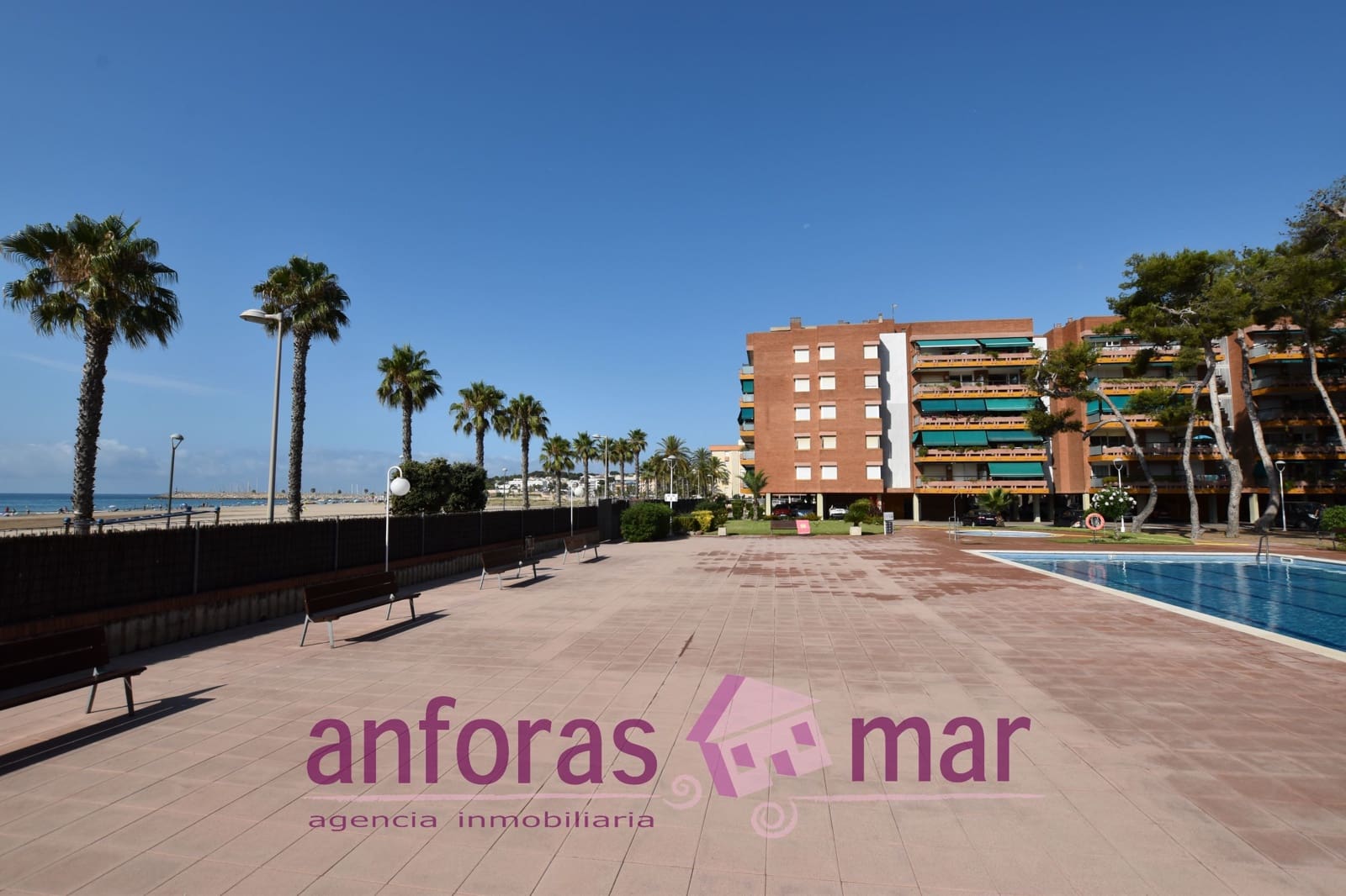 6 sypialnia Penthouse na sprzedaż w Torredembarra z basenem garażem - 900 000 € (Ref: 8436448)