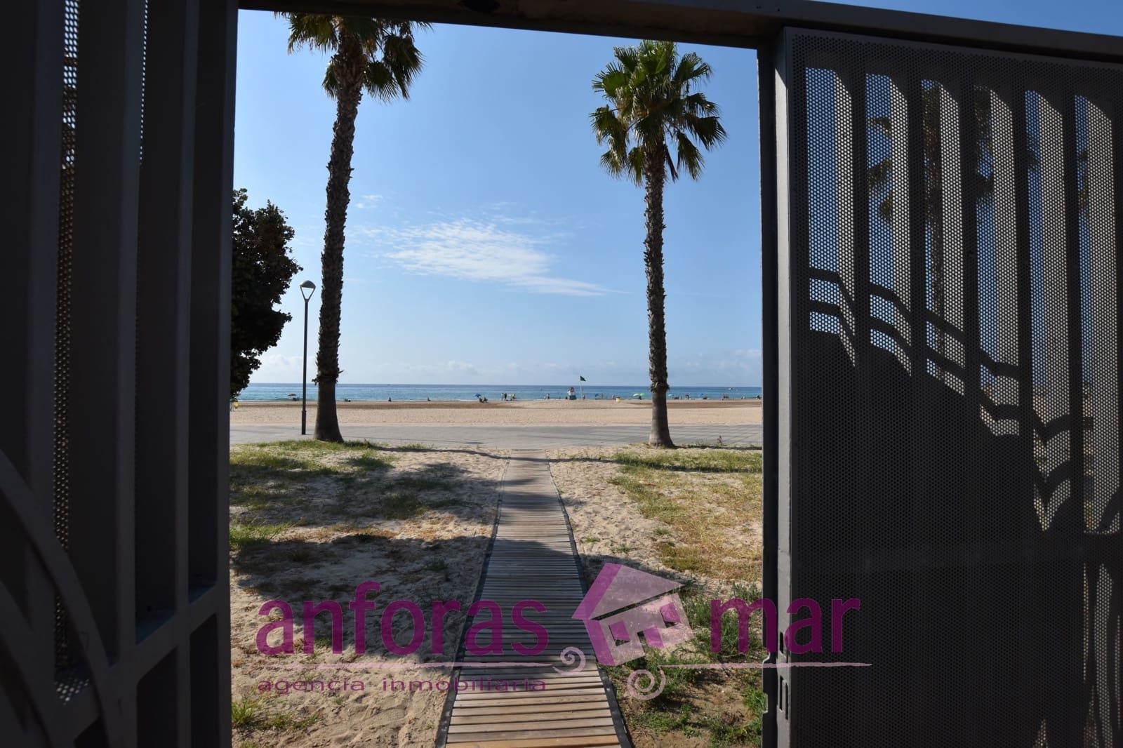 6 sypialnia Penthouse na sprzedaż w Torredembarra z basenem garażem - 900 000 € (Ref: 8436448)