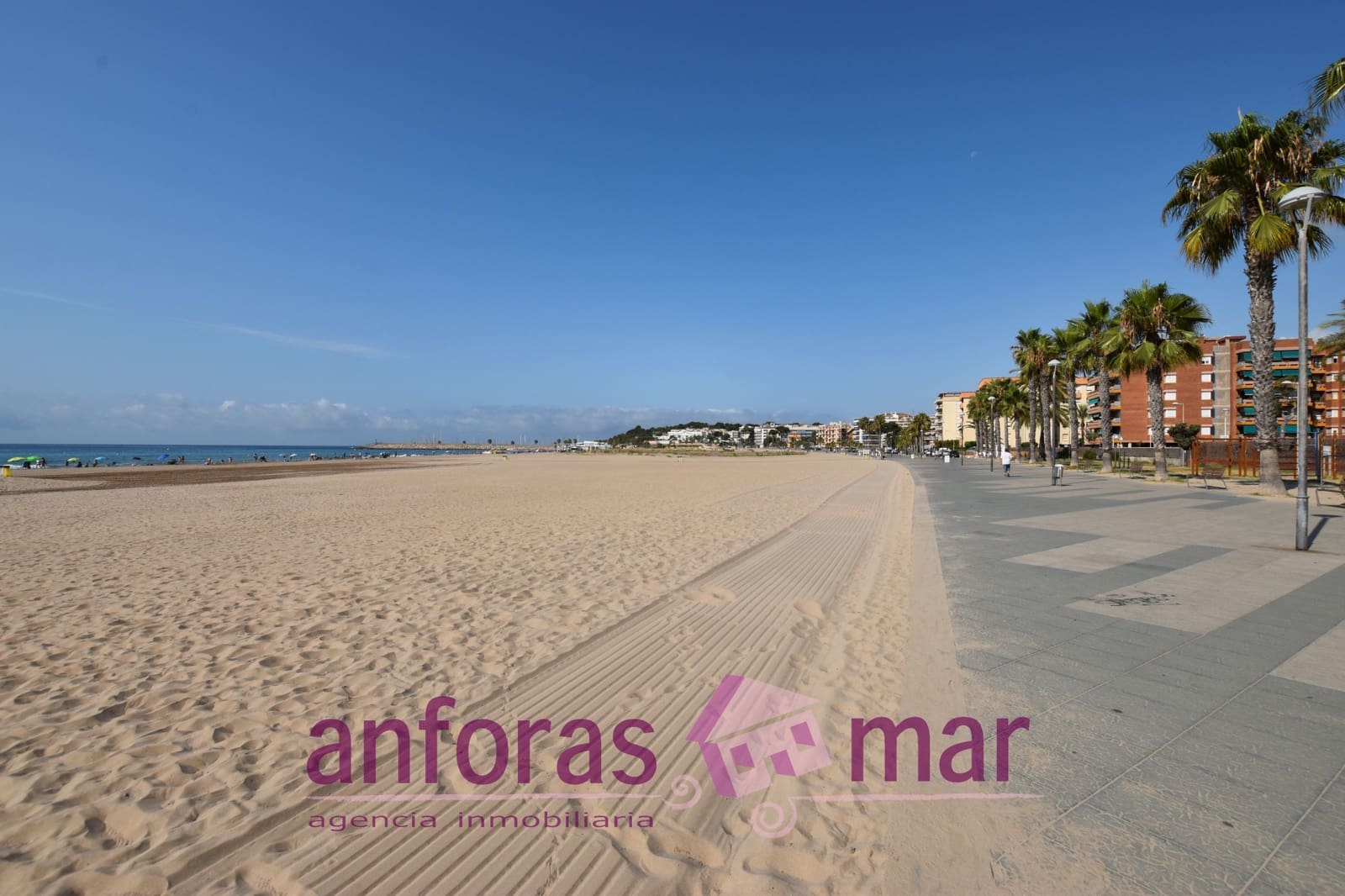 6 sypialnia Penthouse na sprzedaż w Torredembarra z basenem garażem - 900 000 € (Ref: 8436448)