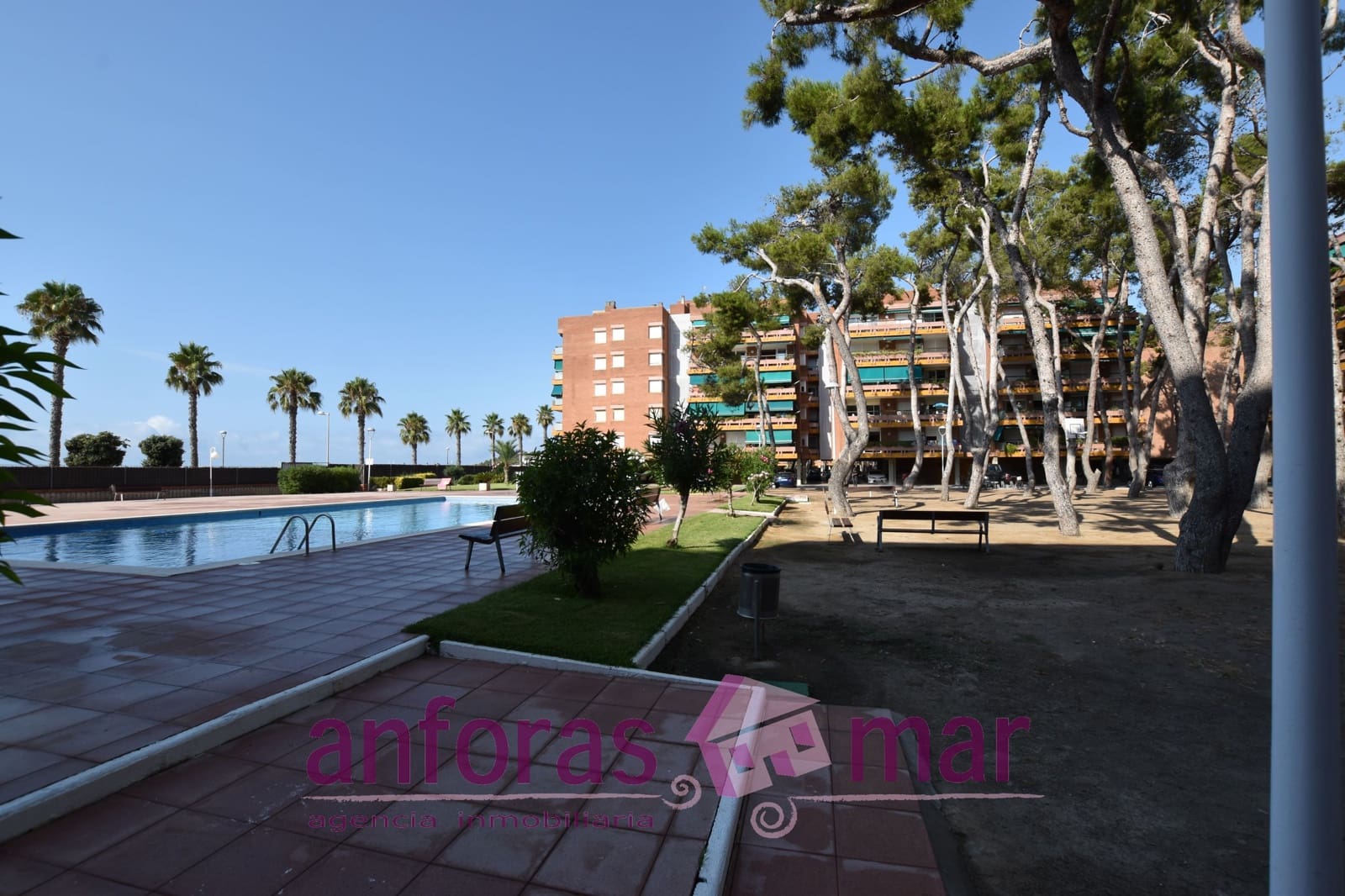 6 sypialnia Penthouse na sprzedaż w Torredembarra z basenem garażem - 900 000 € (Ref: 8436448)