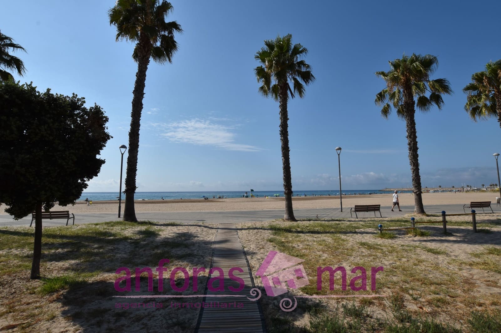 6 sypialnia Penthouse na sprzedaż w Torredembarra z basenem garażem - 900 000 € (Ref: 8436448)