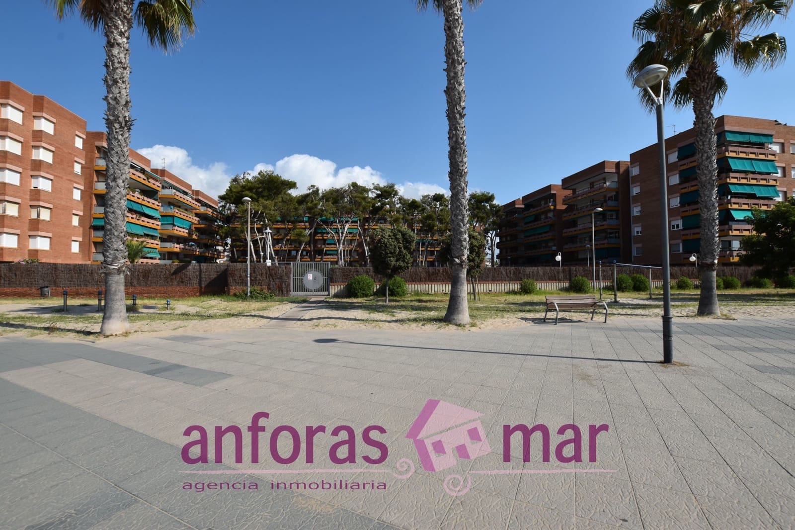 6 sypialnia Penthouse na sprzedaż w Torredembarra z basenem garażem - 900 000 € (Ref: 8436448)