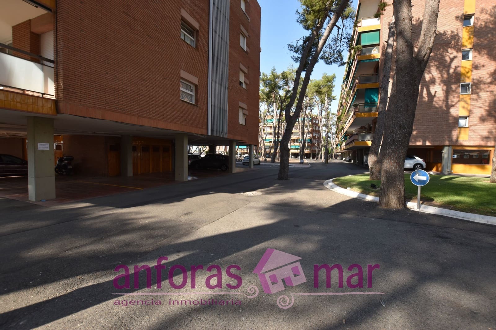 6 sypialnia Penthouse na sprzedaż w Torredembarra z basenem garażem - 900 000 € (Ref: 8436448)