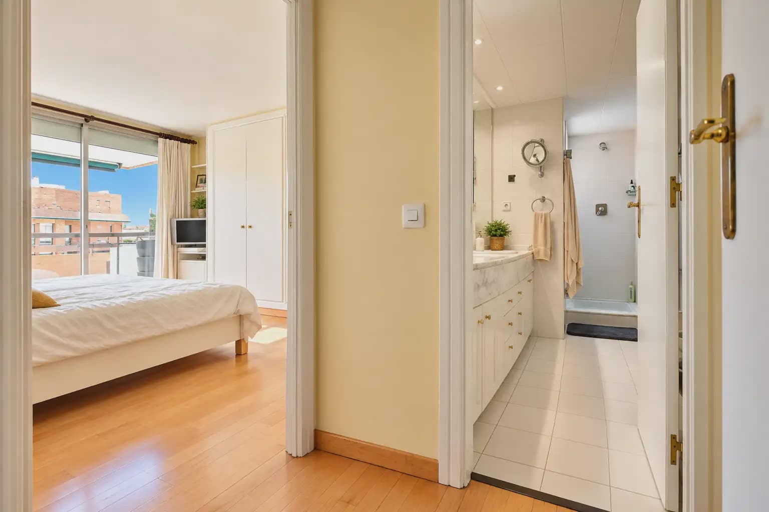 6 quarto Penthouse para venda em Torredembarra com piscina garagem - 900 000 € (Ref: 8436448)