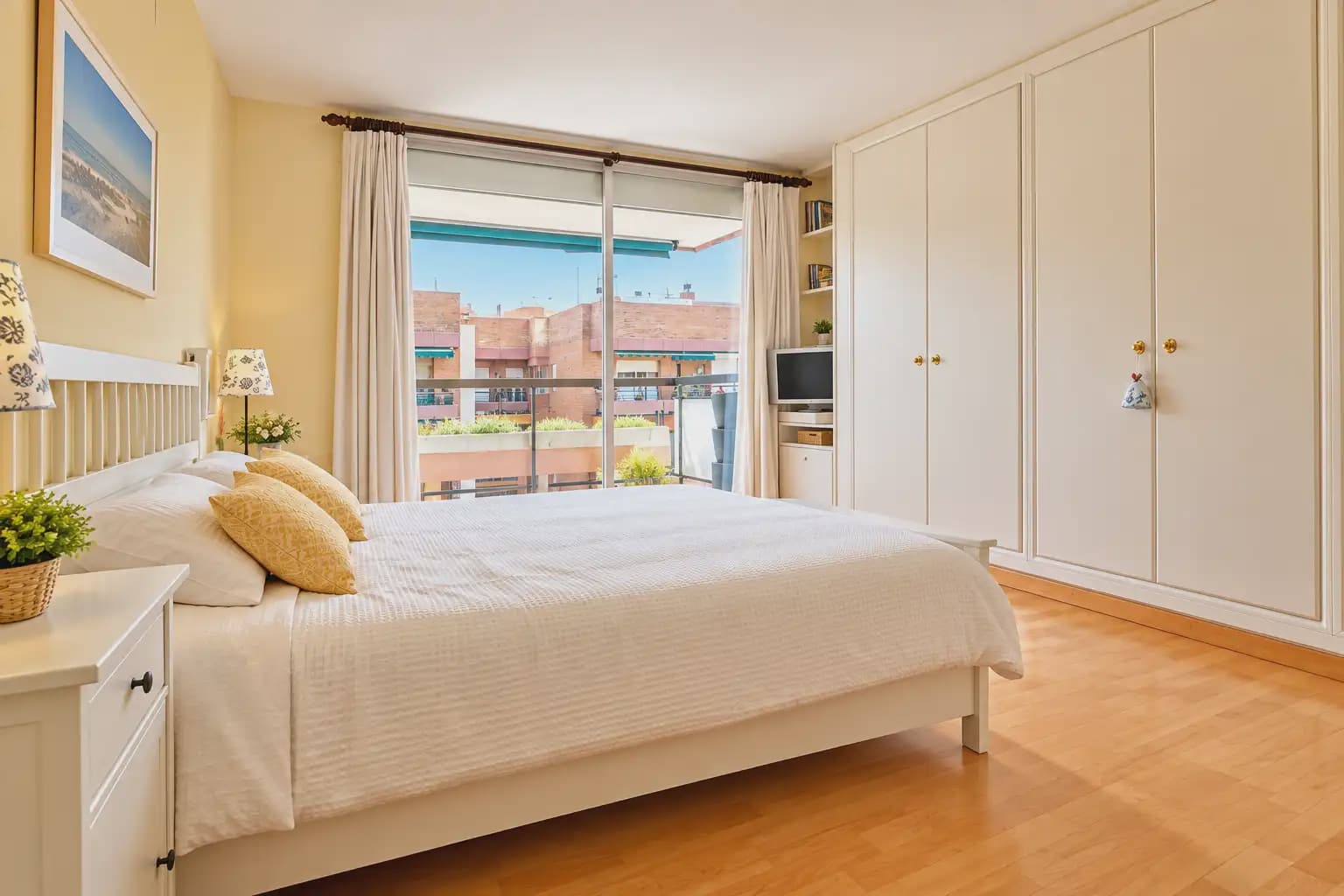 6 quarto Penthouse para venda em Torredembarra com piscina garagem - 900 000 € (Ref: 8436448)
