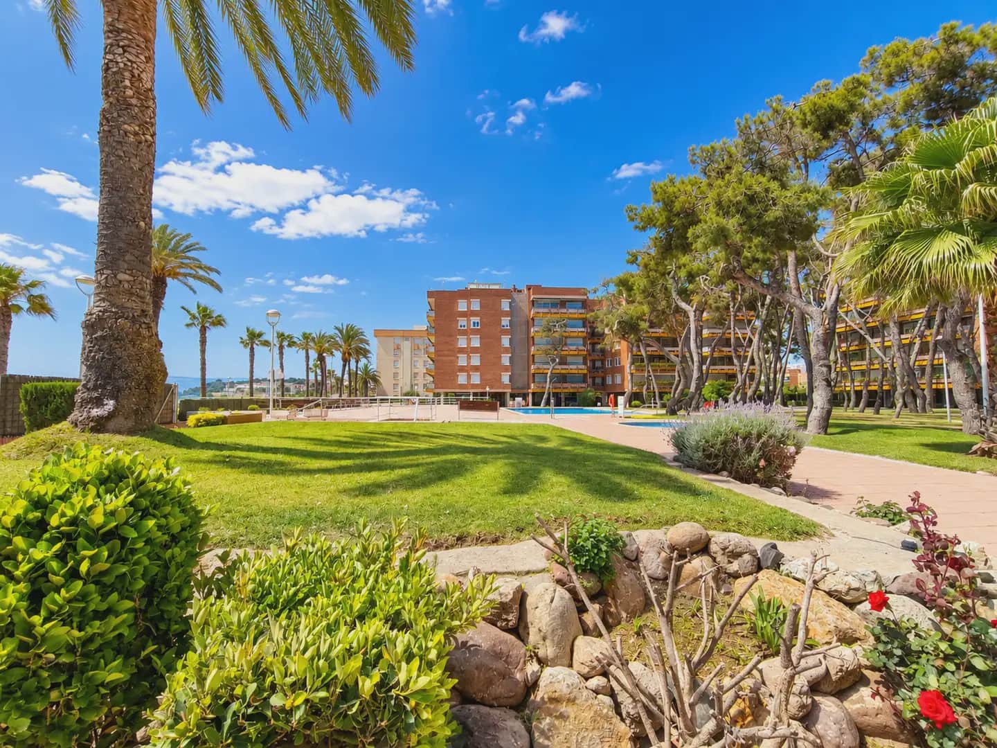 6 quarto Penthouse para venda em Torredembarra com piscina garagem - 900 000 € (Ref: 8436448)