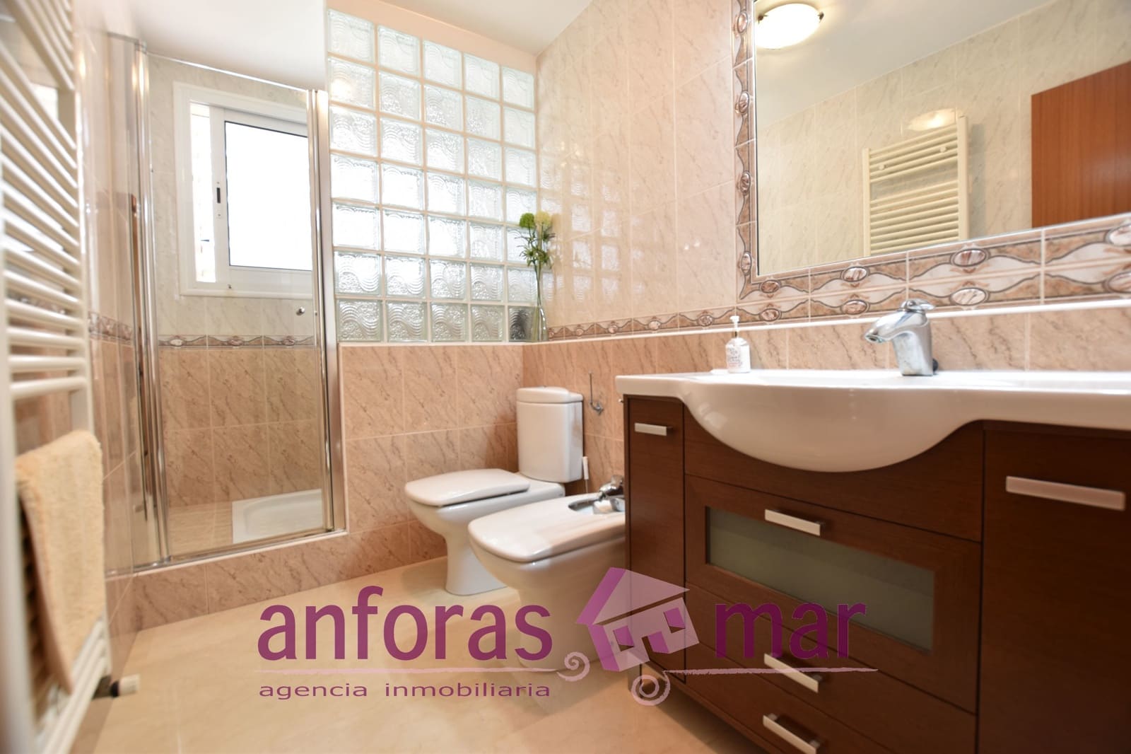 5 soveværelse Byhus til salg i Vila-seca med garage - € 437.000 (Ref: 8527435)