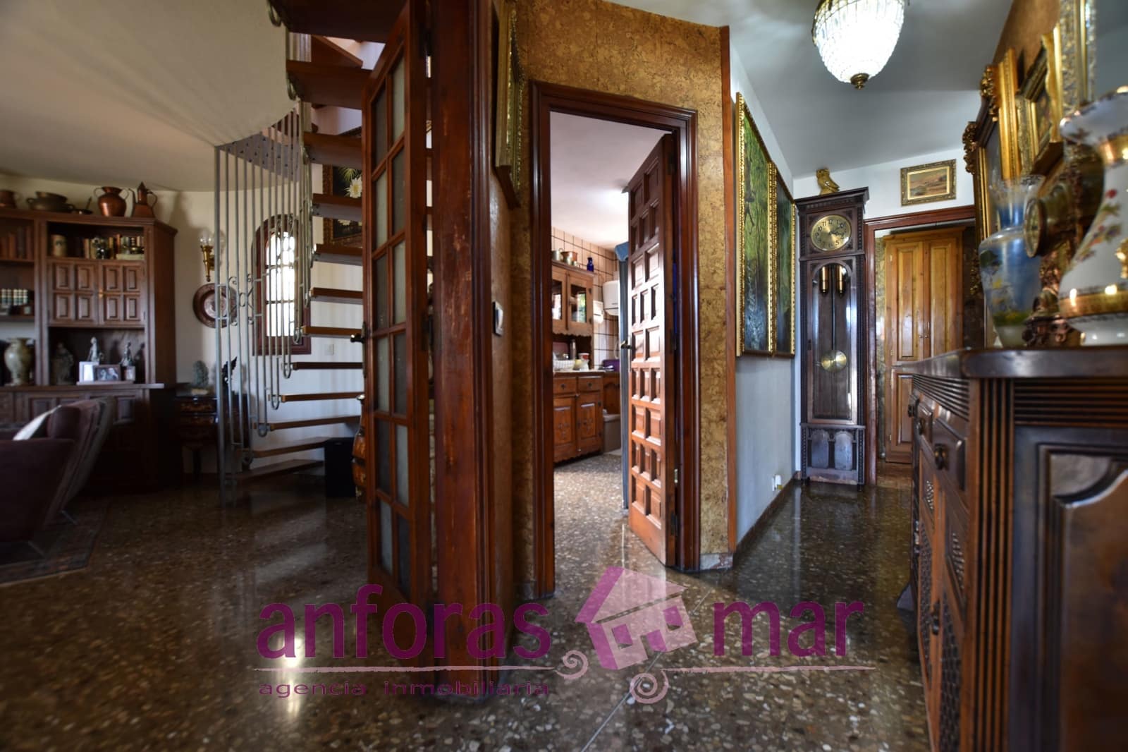 5 soveværelse Byhus til salg i Roda de Bara med garage - € 410.000 (Ref: 8573643)