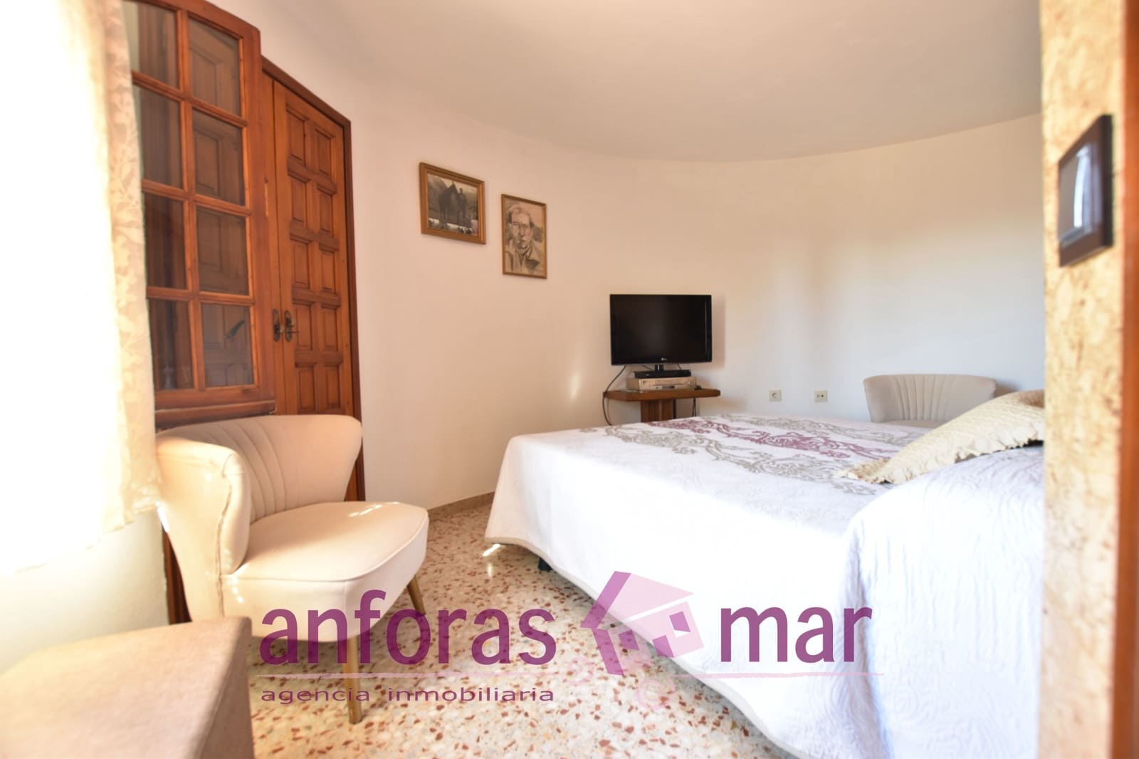 5 soveværelse Byhus til salg i Roda de Bara med garage - € 410.000 (Ref: 8573643)