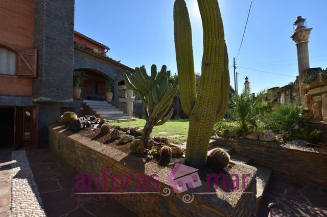 5 bedroom Townhouse for sale in Roda de Barà with garage - € 410,000 (Ref: 8573643)