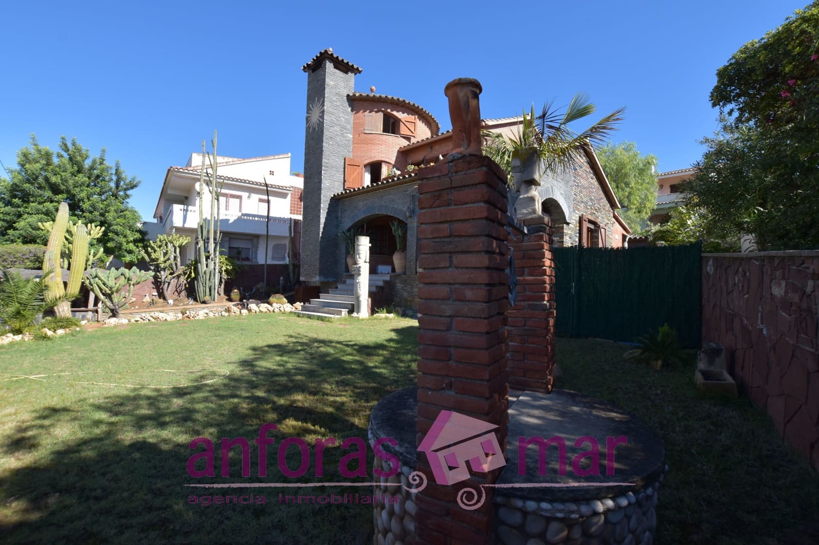 5 soveværelse Byhus til salg i Roda de Bara med garage - € 410.000 (Ref: 8573643)