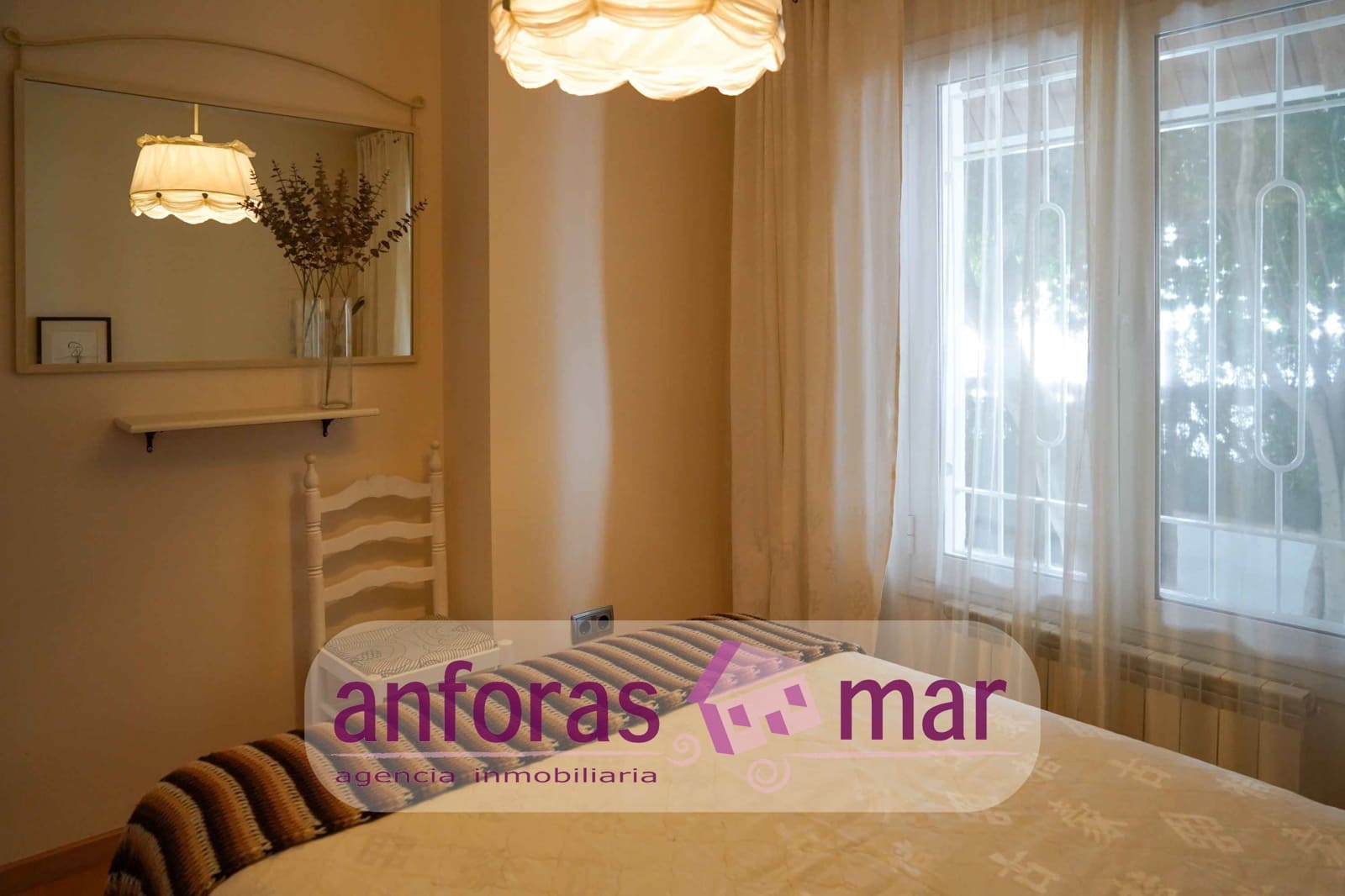 5 bedroom Villa for sale in Tarragona city with pool garage - € 650,000 (Ref: 8580954)