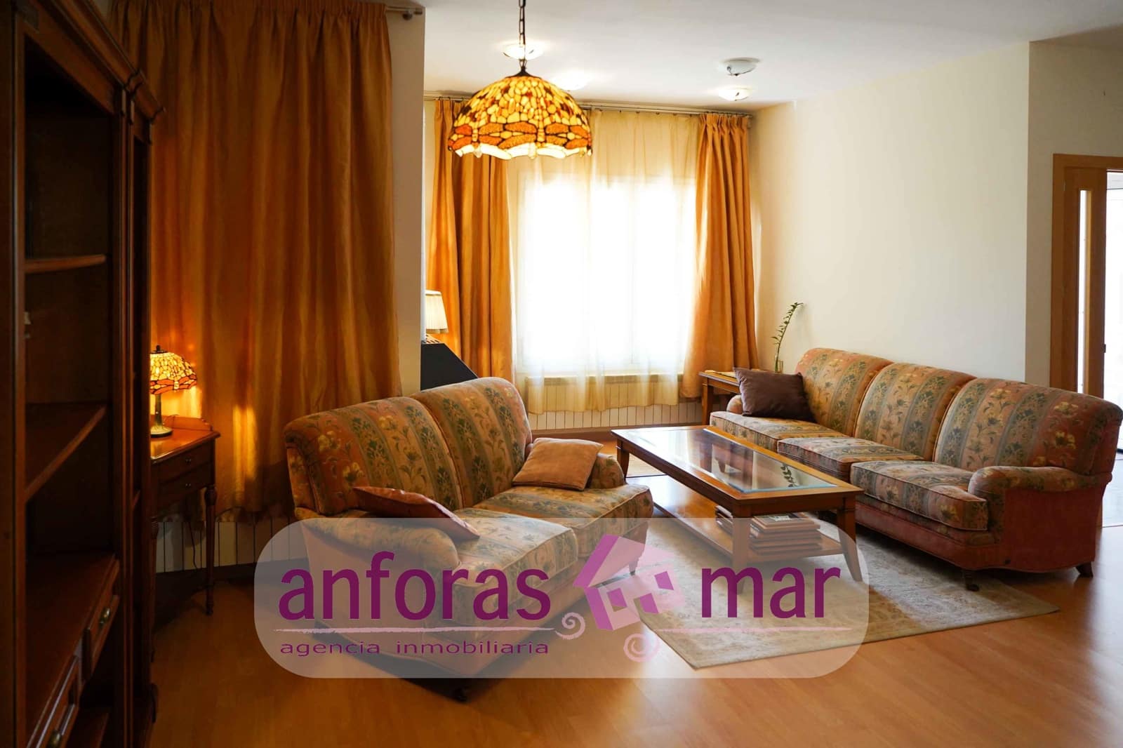 5 bedroom Villa for sale in Tarragona city with pool garage - € 650,000 (Ref: 8580954)