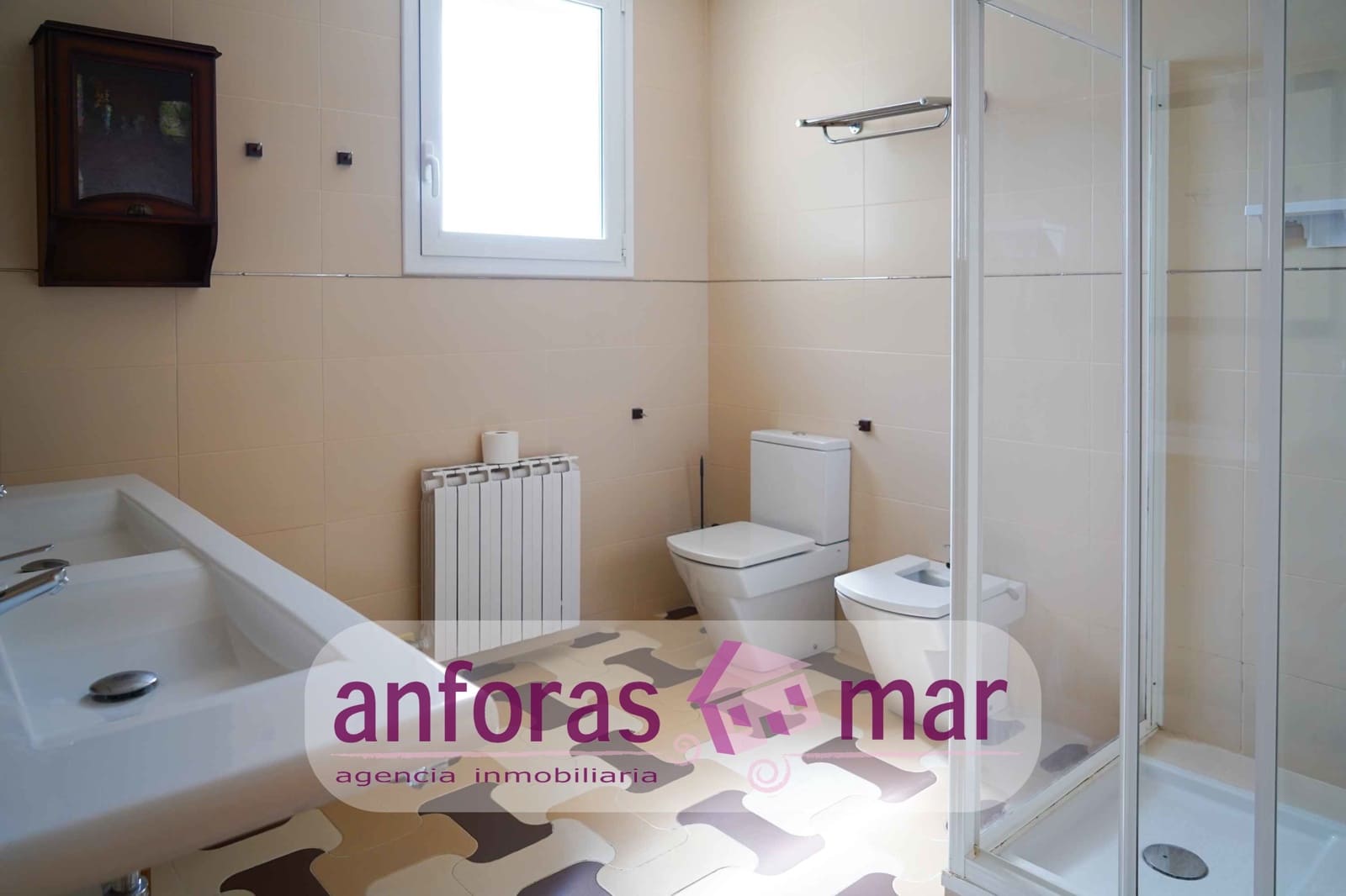 5 bedroom Villa for sale in Tarragona city with pool garage - € 650,000 (Ref: 8580954)