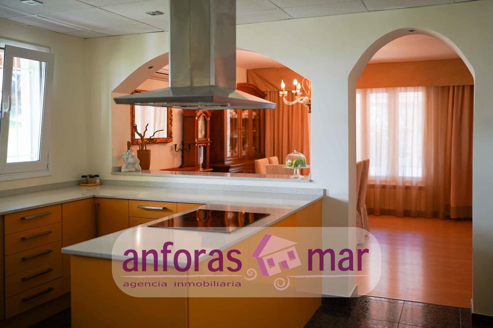 5 bedroom Villa for sale in Tarragona city with pool garage - € 650,000 (Ref: 8580954)