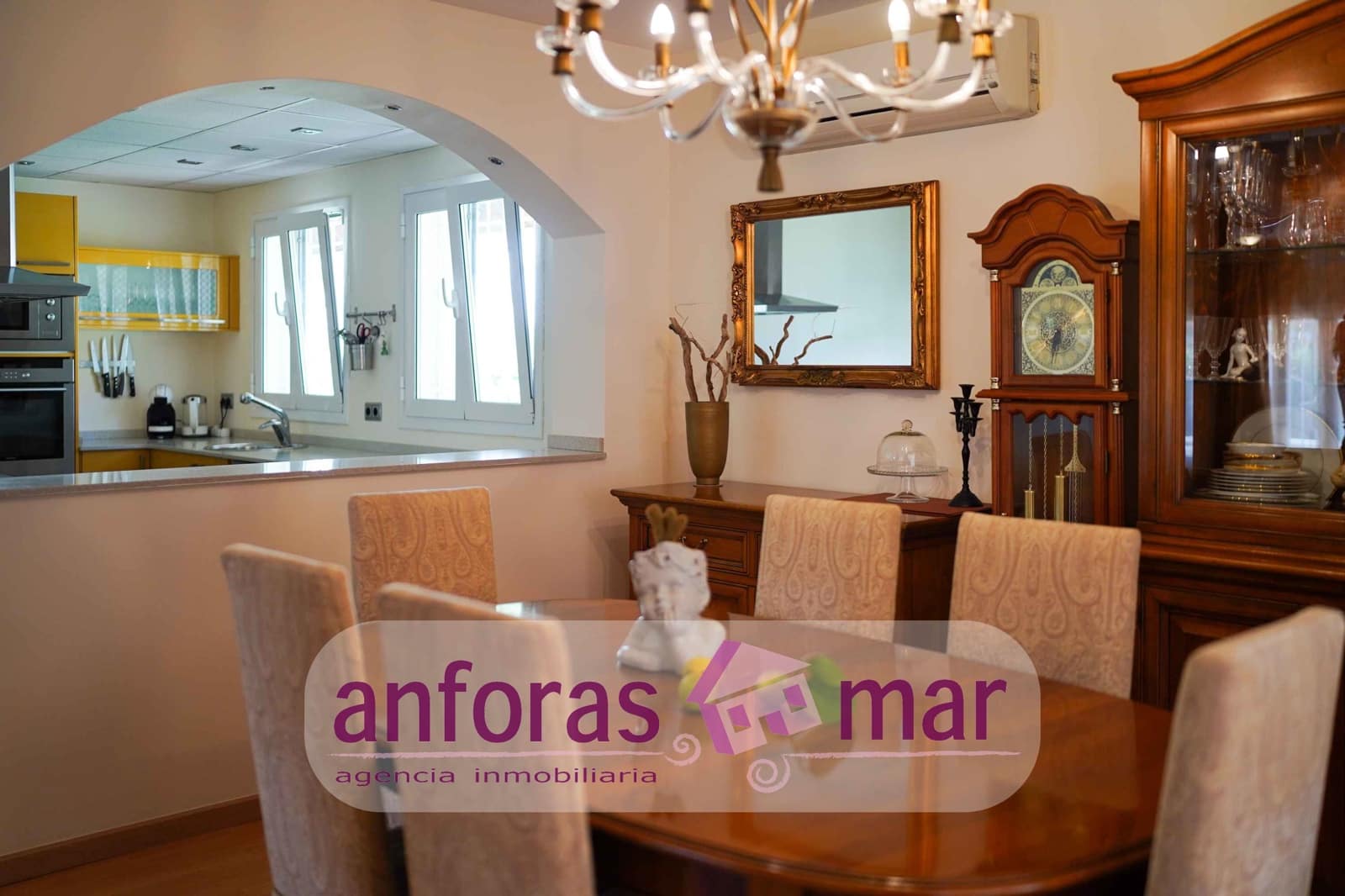5 bedroom Villa for sale in Tarragona city with pool garage - € 650,000 (Ref: 8580954)