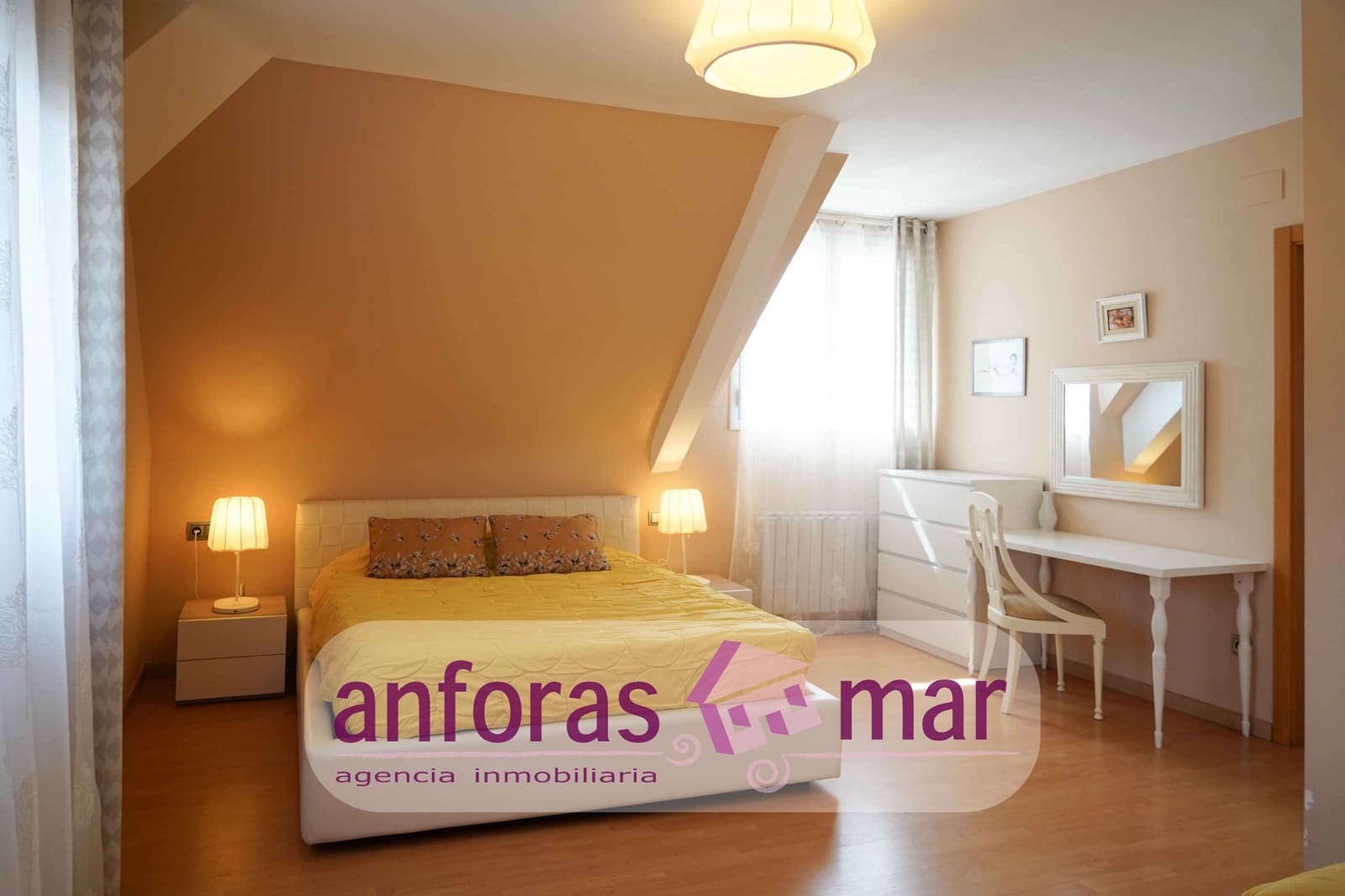 5 bedroom Villa for sale in Tarragona city with pool garage - € 650,000 (Ref: 8580954)