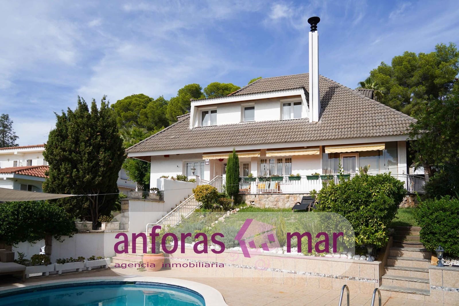 5 bedroom Villa for sale in Tarragona city with pool garage - € 650,000 (Ref: 8580954)