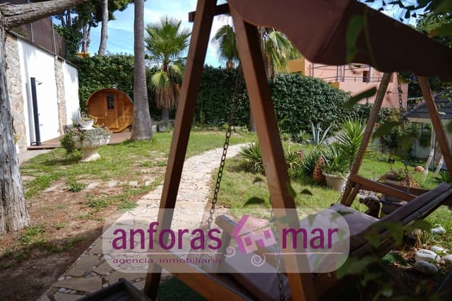 5 bedroom Villa for sale in Tarragona city with pool garage - € 650,000 (Ref: 8580954)