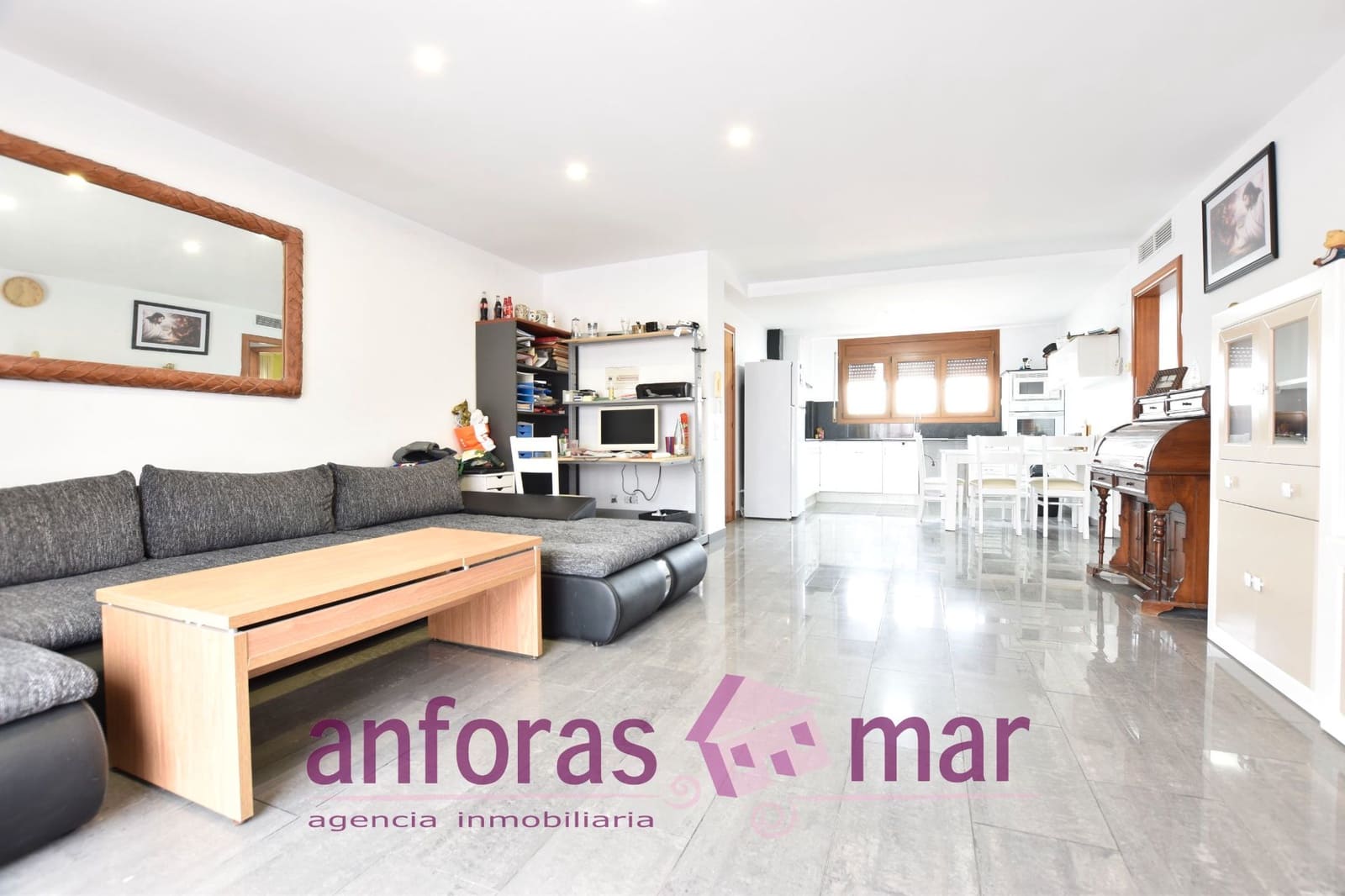 4 sypialnia Willa na sprzedaż w Torredembarra z basenem garażem - 750 000 € (Ref: 8873855)