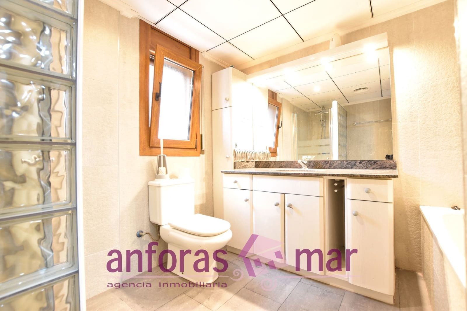 4 sypialnia Willa na sprzedaż w Torredembarra z basenem garażem - 750 000 € (Ref: 8873855)