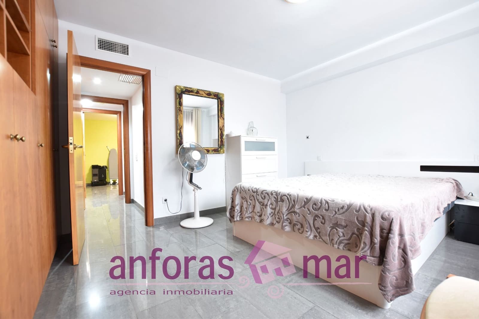 4 sypialnia Willa na sprzedaż w Torredembarra z basenem garażem - 750 000 € (Ref: 8873855)