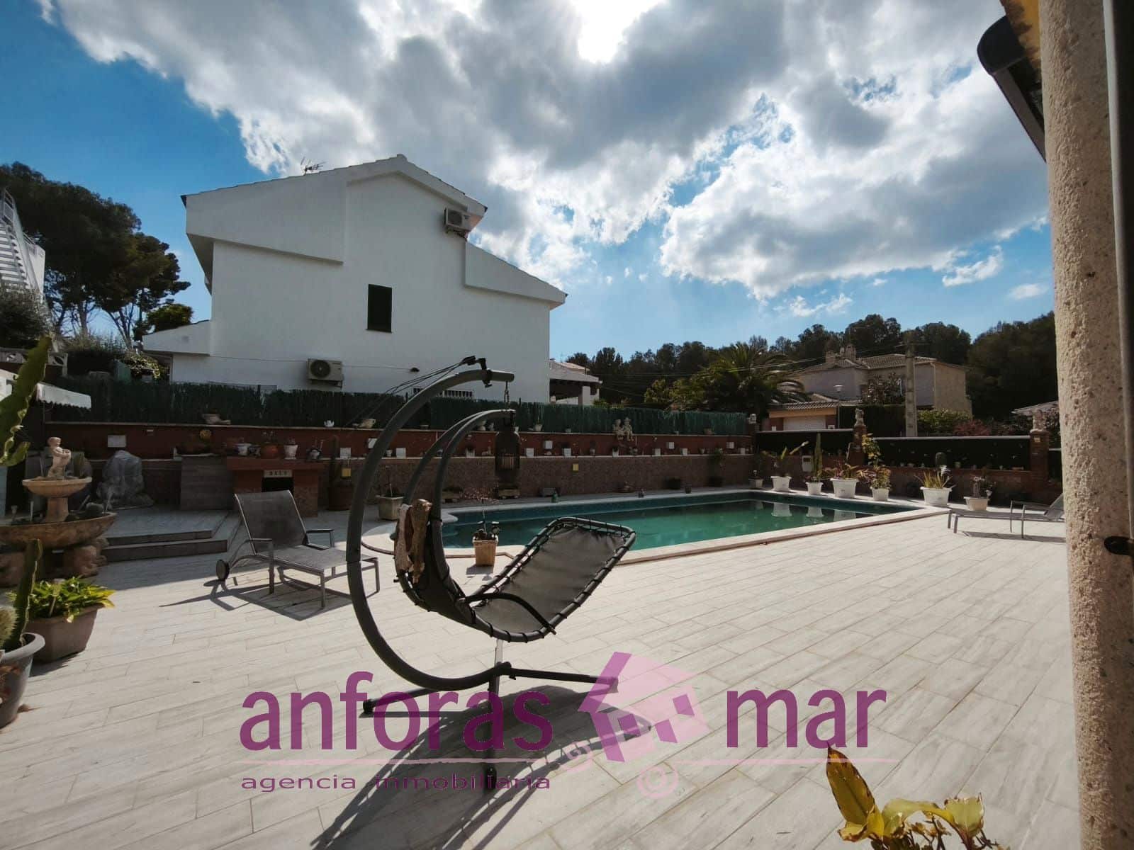 4 sypialnia Willa na sprzedaż w Torredembarra z basenem garażem - 750 000 € (Ref: 8873855)