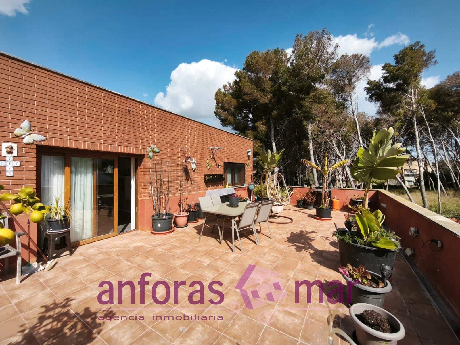 4 sypialnia Willa na sprzedaż w Torredembarra z basenem garażem - 750 000 € (Ref: 8873855)