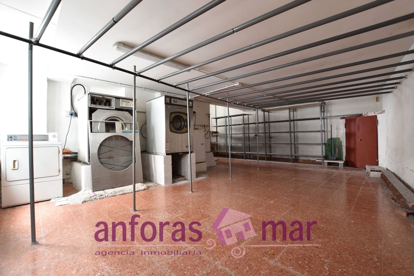 Erhverv til salg i Torredembarra - € 110.000 (Ref: 8891926)