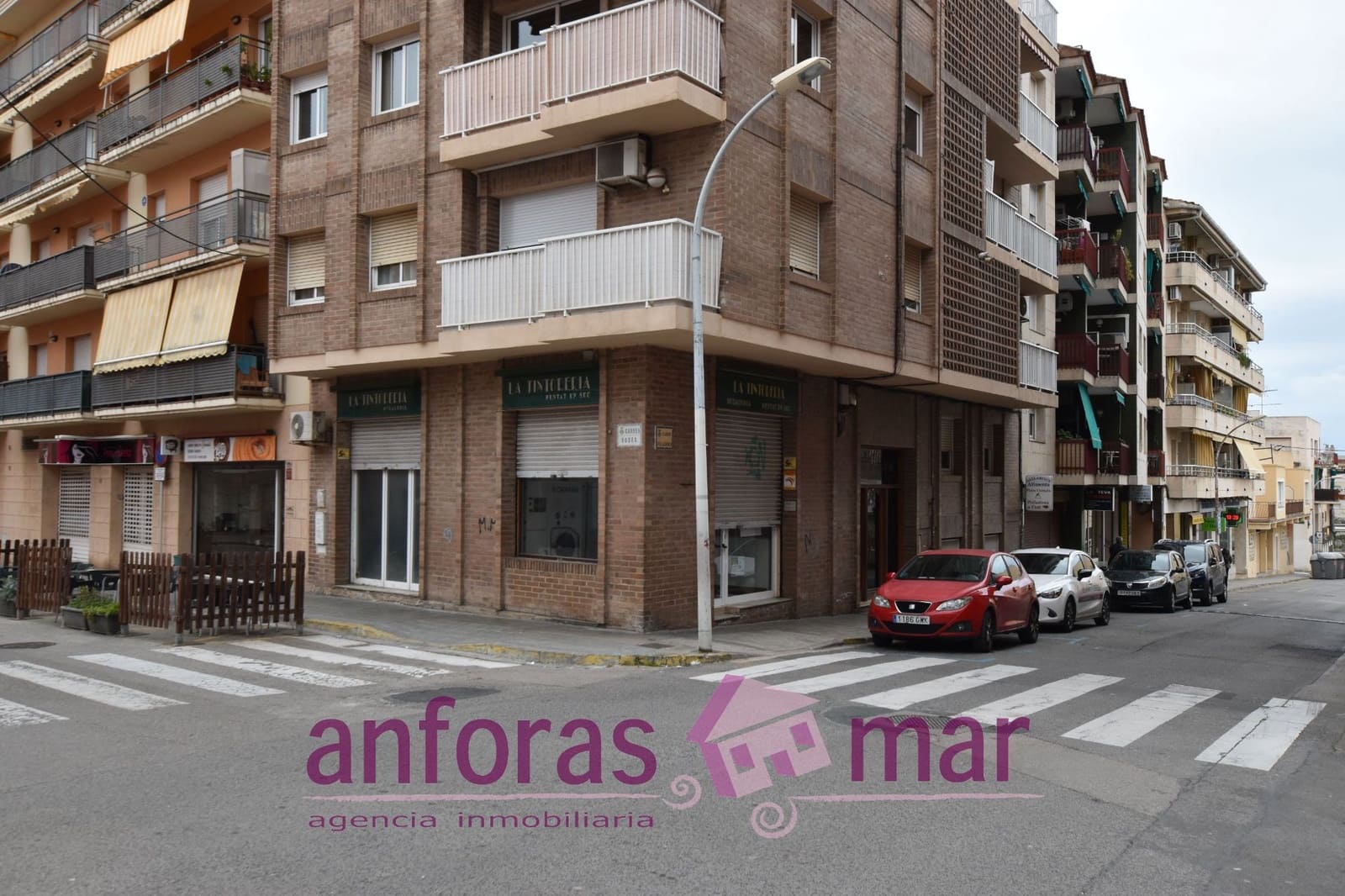 Erhverv til salg i Torredembarra - € 110.000 (Ref: 8891926)