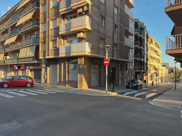 Komercyjne na sprzedaż w Torredembarra - 105 000 € (Ref: 8891926)