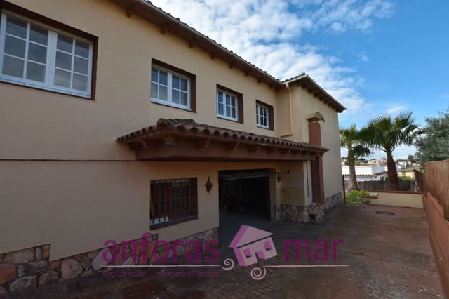 4 soverom Villa til salgs i Creixell med svømmebasseng garasje - € 495 000 (Ref: 8906500)