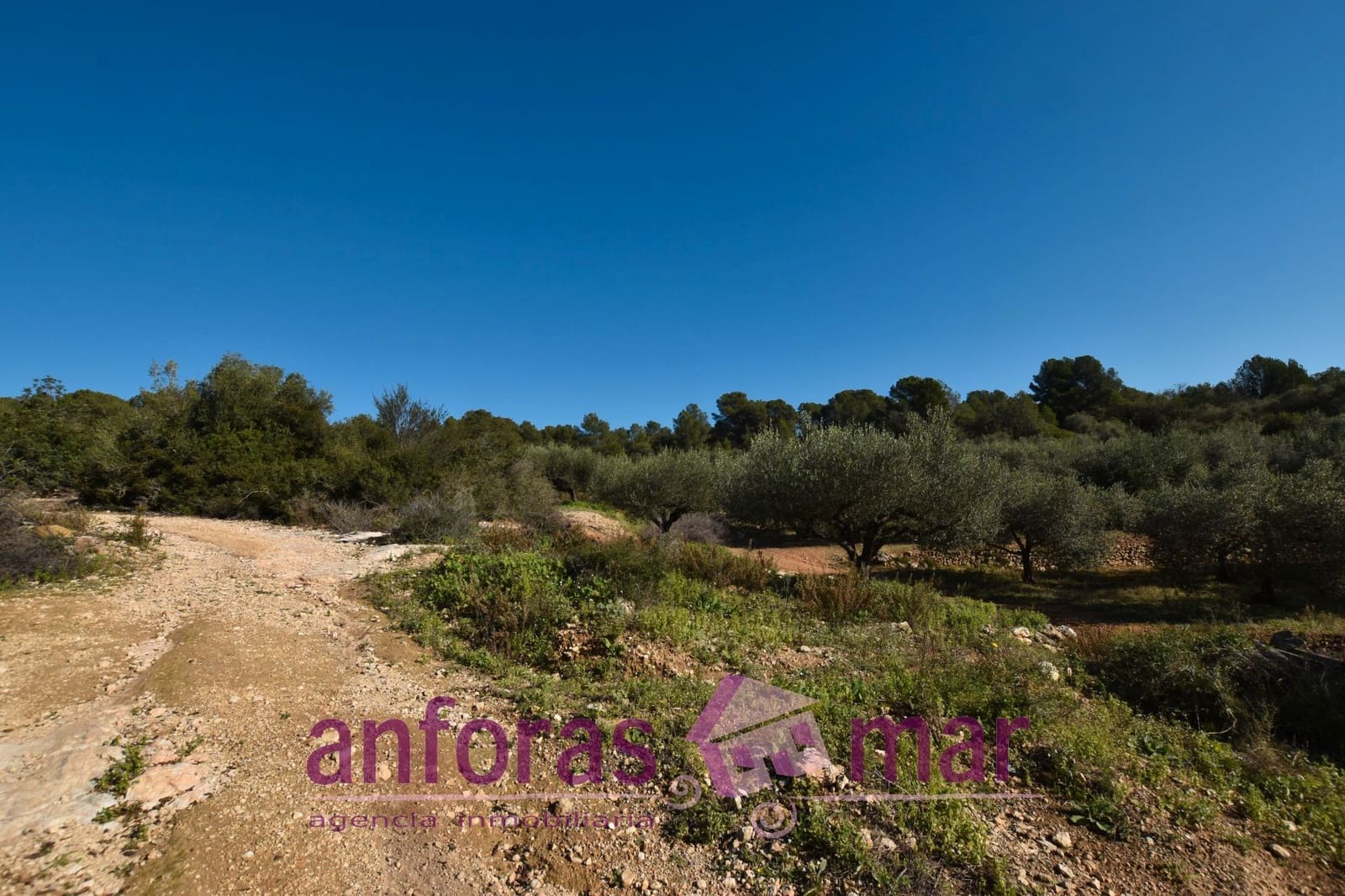 Finca/Landehus til salg i Tarragona by - € 60.000 (Ref: 8906580)
