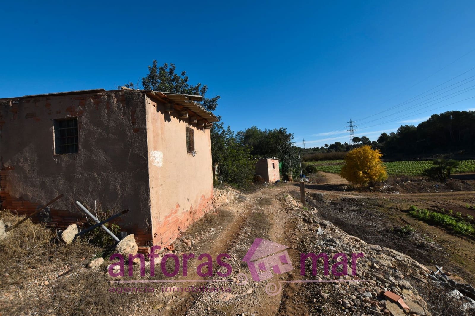 Finca/Herregård til salgs i La Riera de Gaia - € 80 000 (Ref: 8906581)