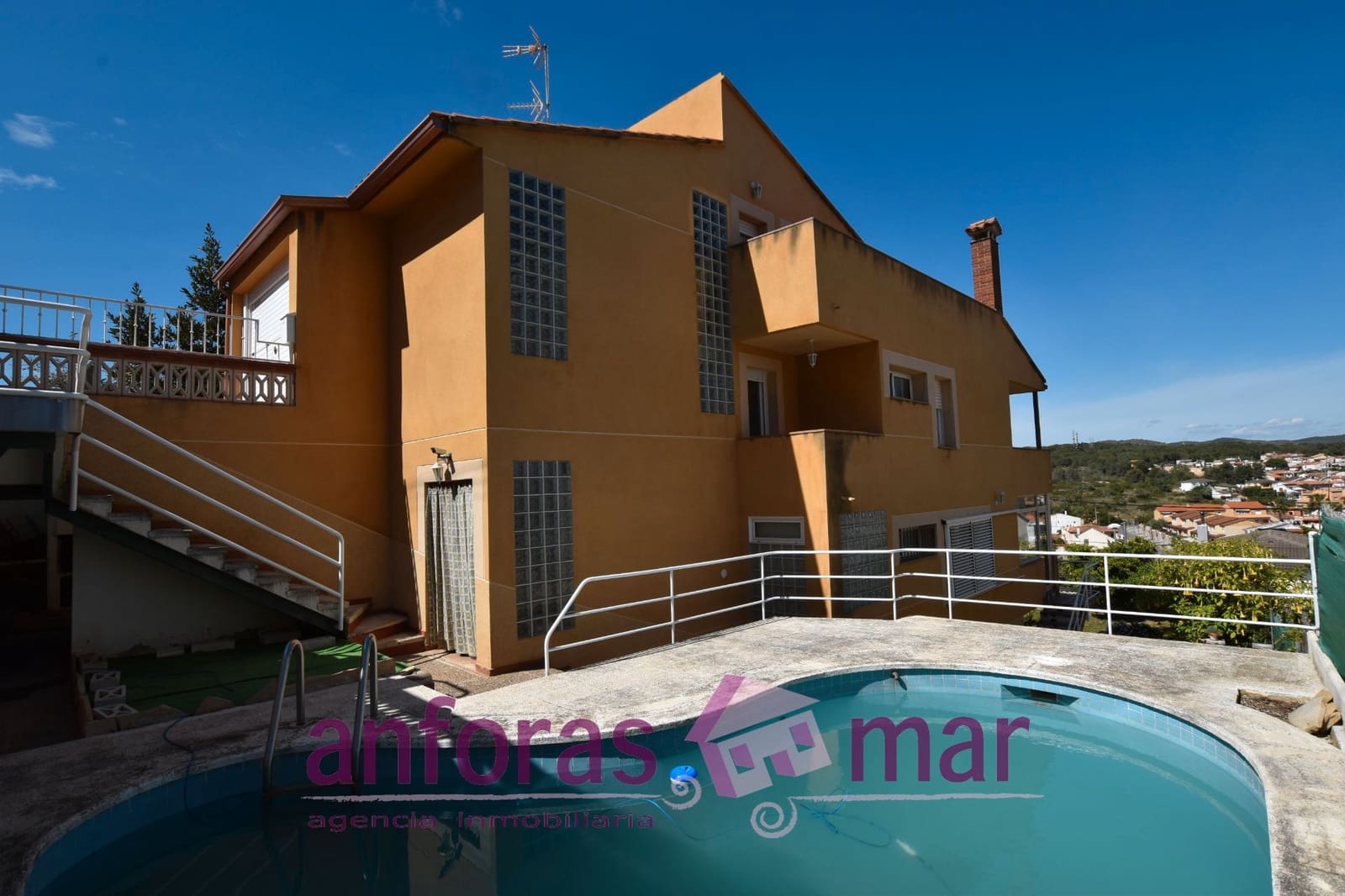 5 soveværelse Villa til salg i Creixell med swimmingpool garage - € 315.000 (Ref: 8966730)