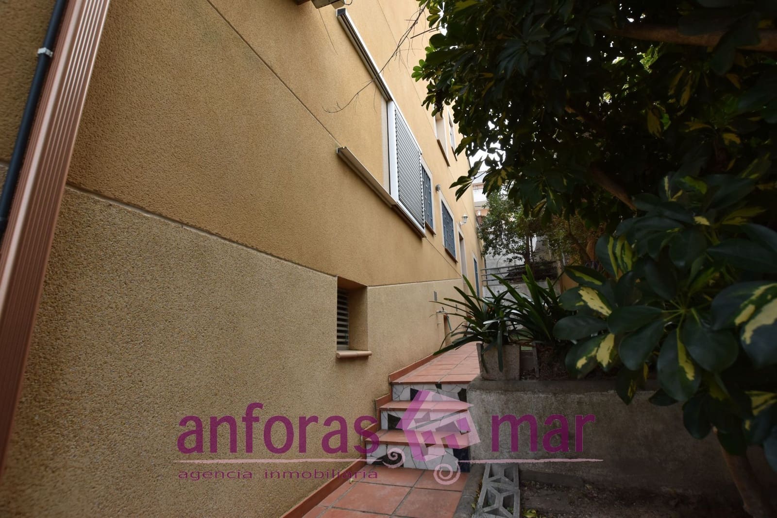 5 soveværelse Villa til salg i Creixell med swimmingpool garage - € 315.000 (Ref: 8966730)