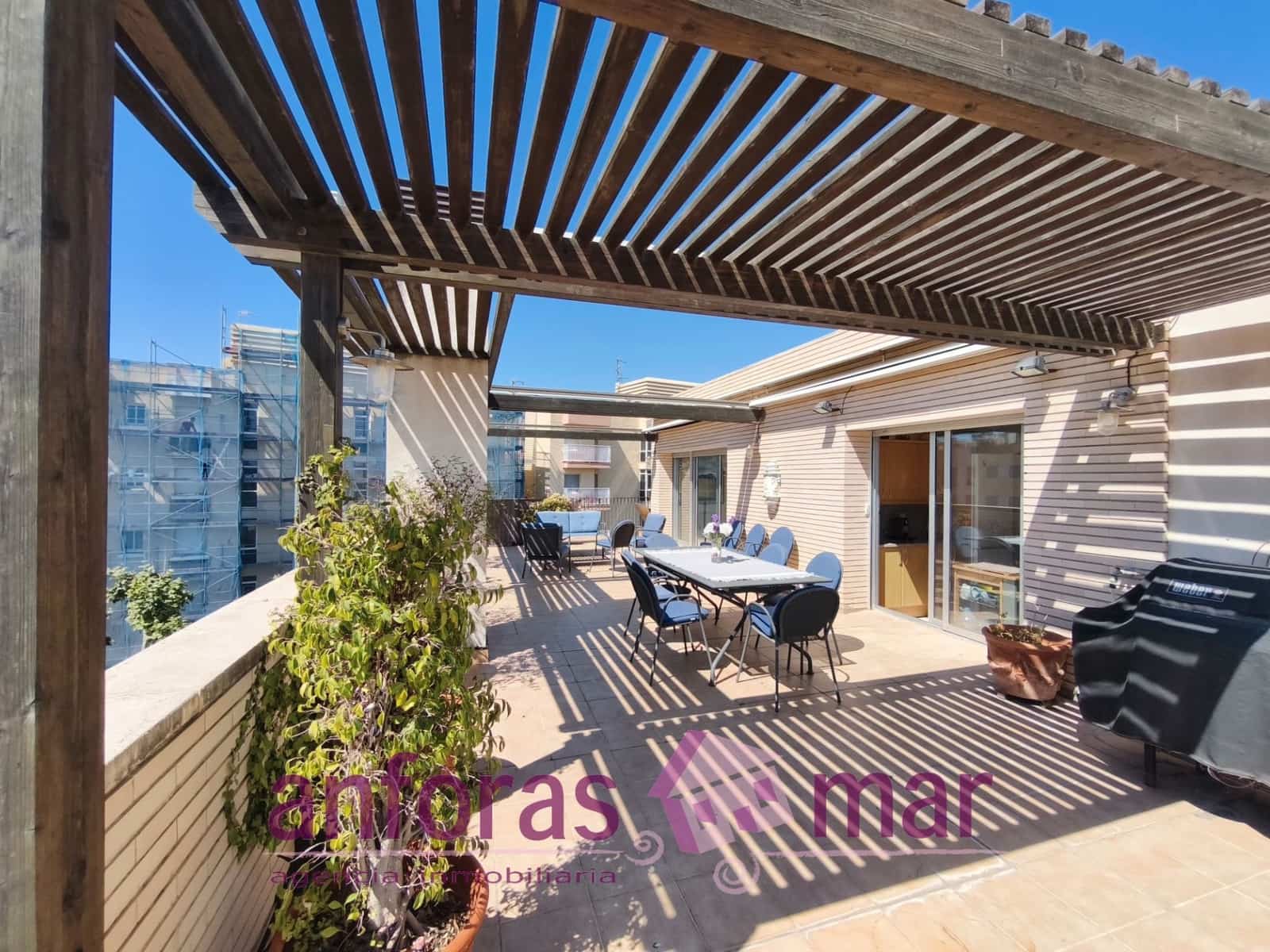 4 soveværelse Penthouse til salg i Torredembarra med swimmingpool garage - € 405.000 (Ref: 9058323)