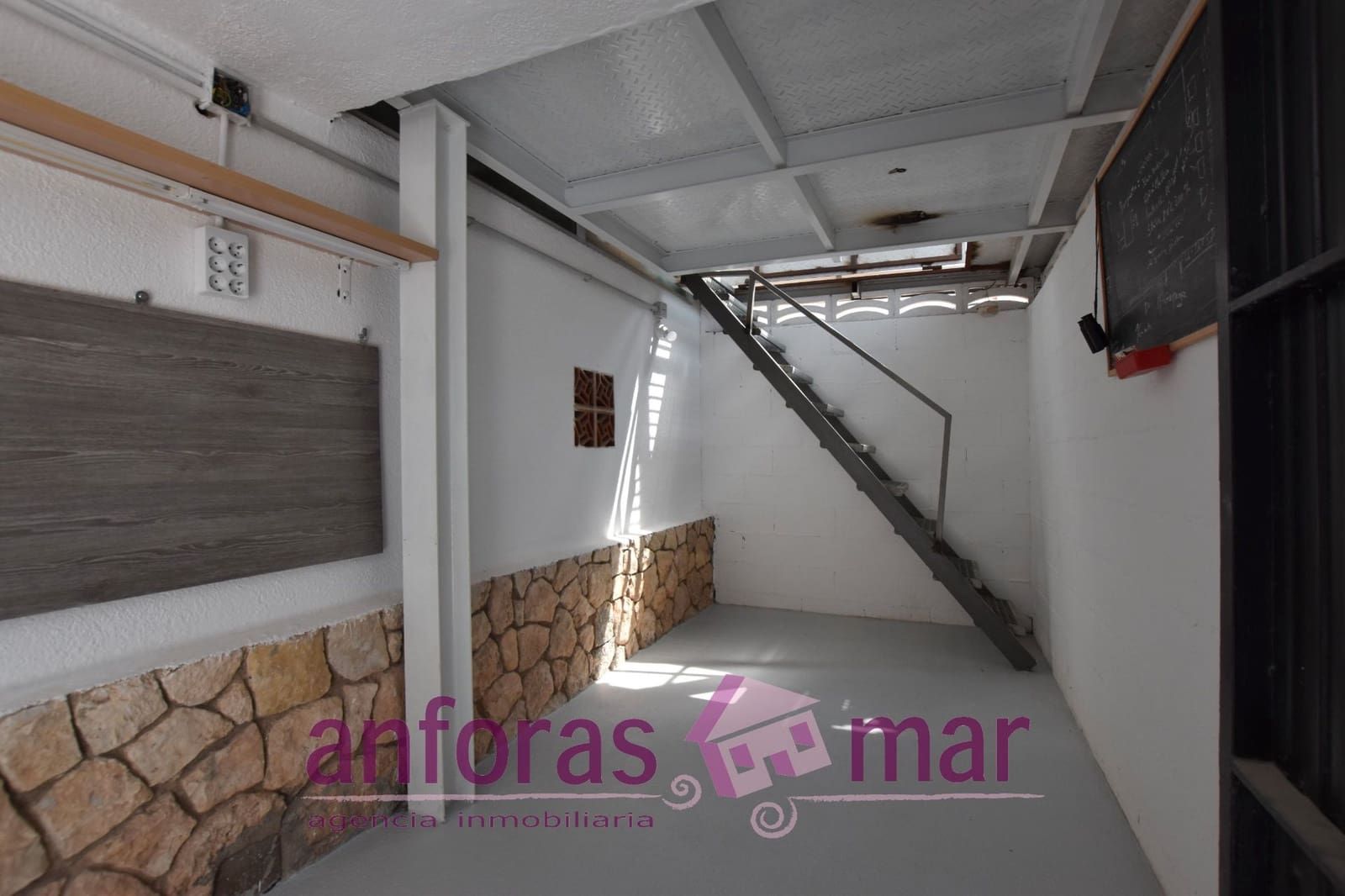 3 soverom Villa til salgs i La Pobla de Montornes med garasje - € 240 000 (Ref: 9133758)